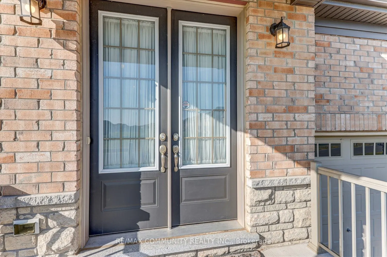 39 Summer Breeze Drive