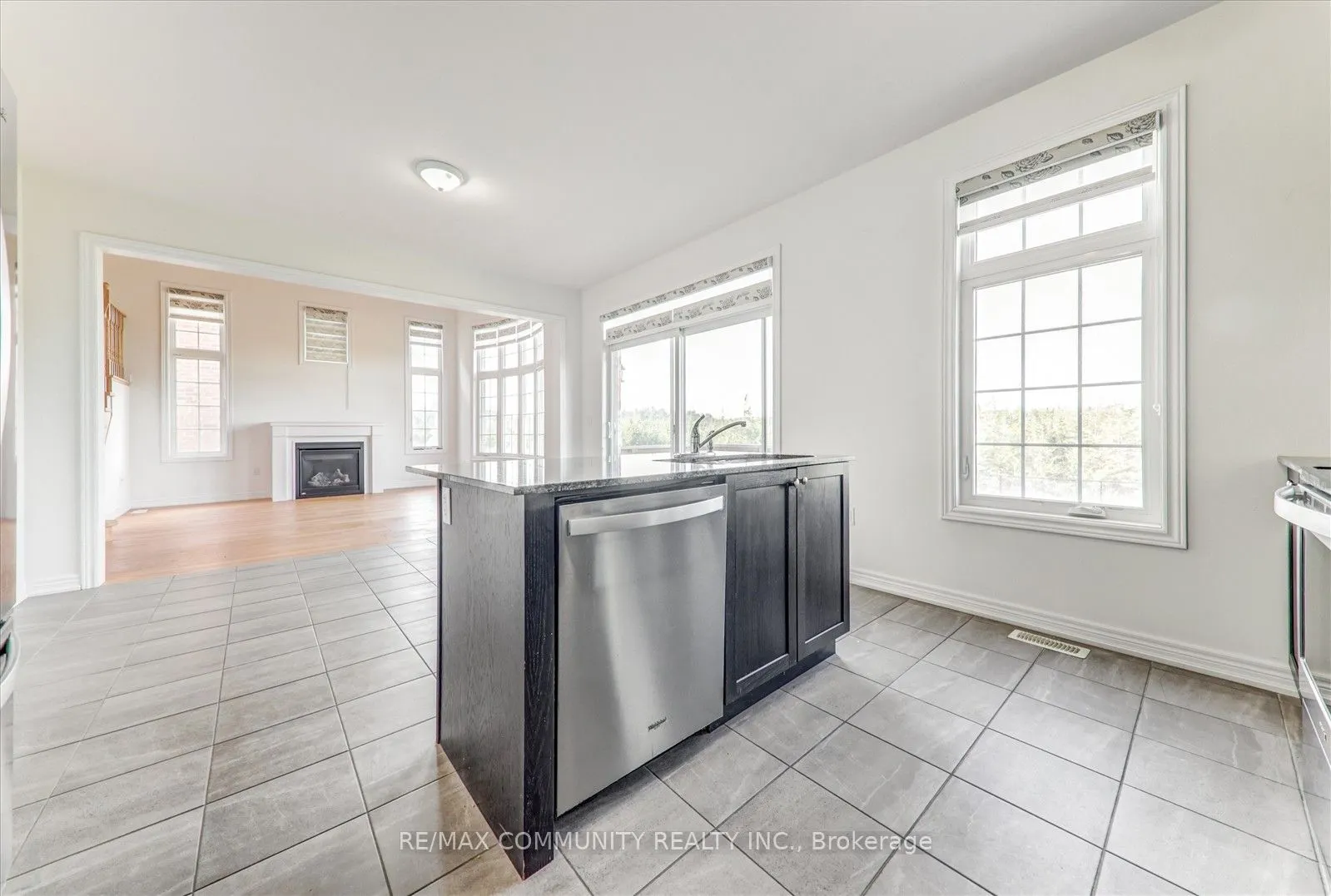39 Summer Breeze Drive