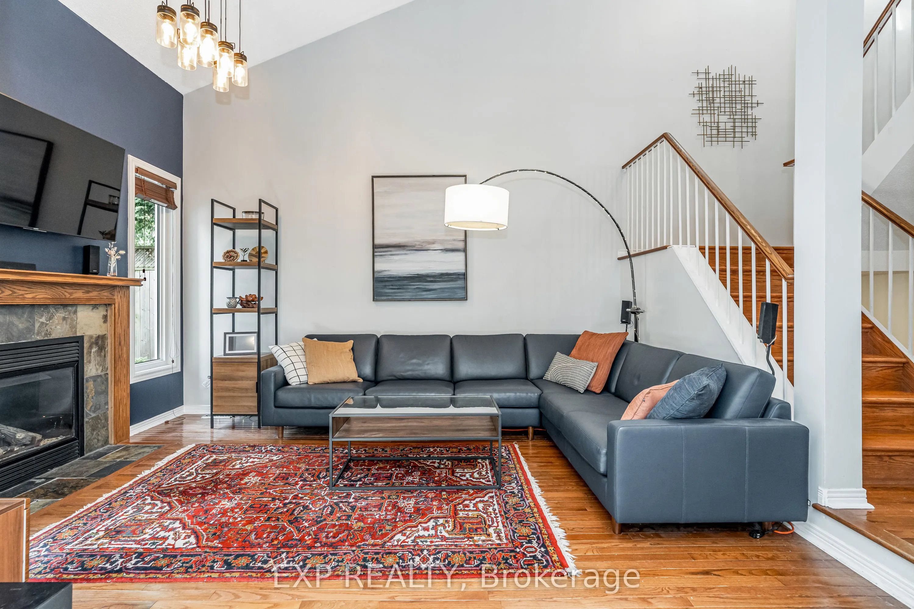 18 Hawley Crescent