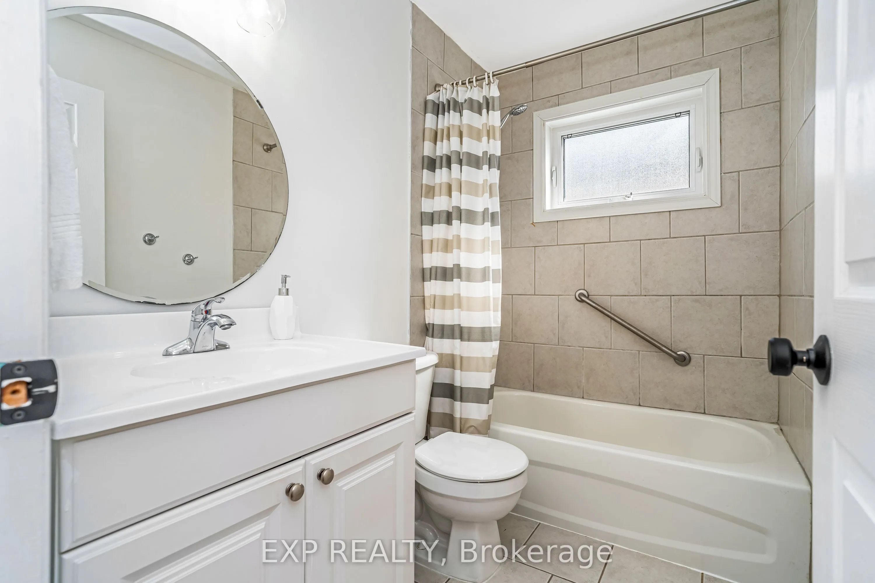 18 Hawley Crescent