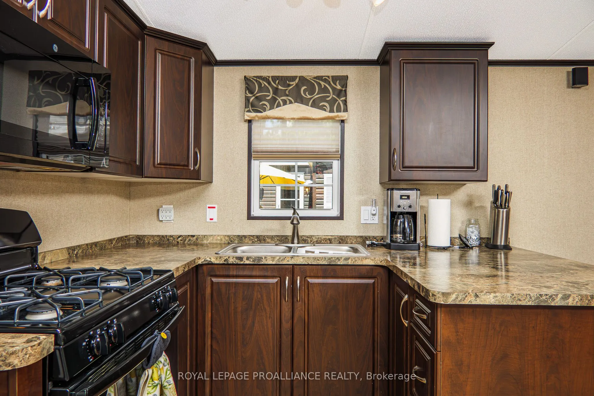 486 Cty Rd 18 - 20 Dragonfly Lane