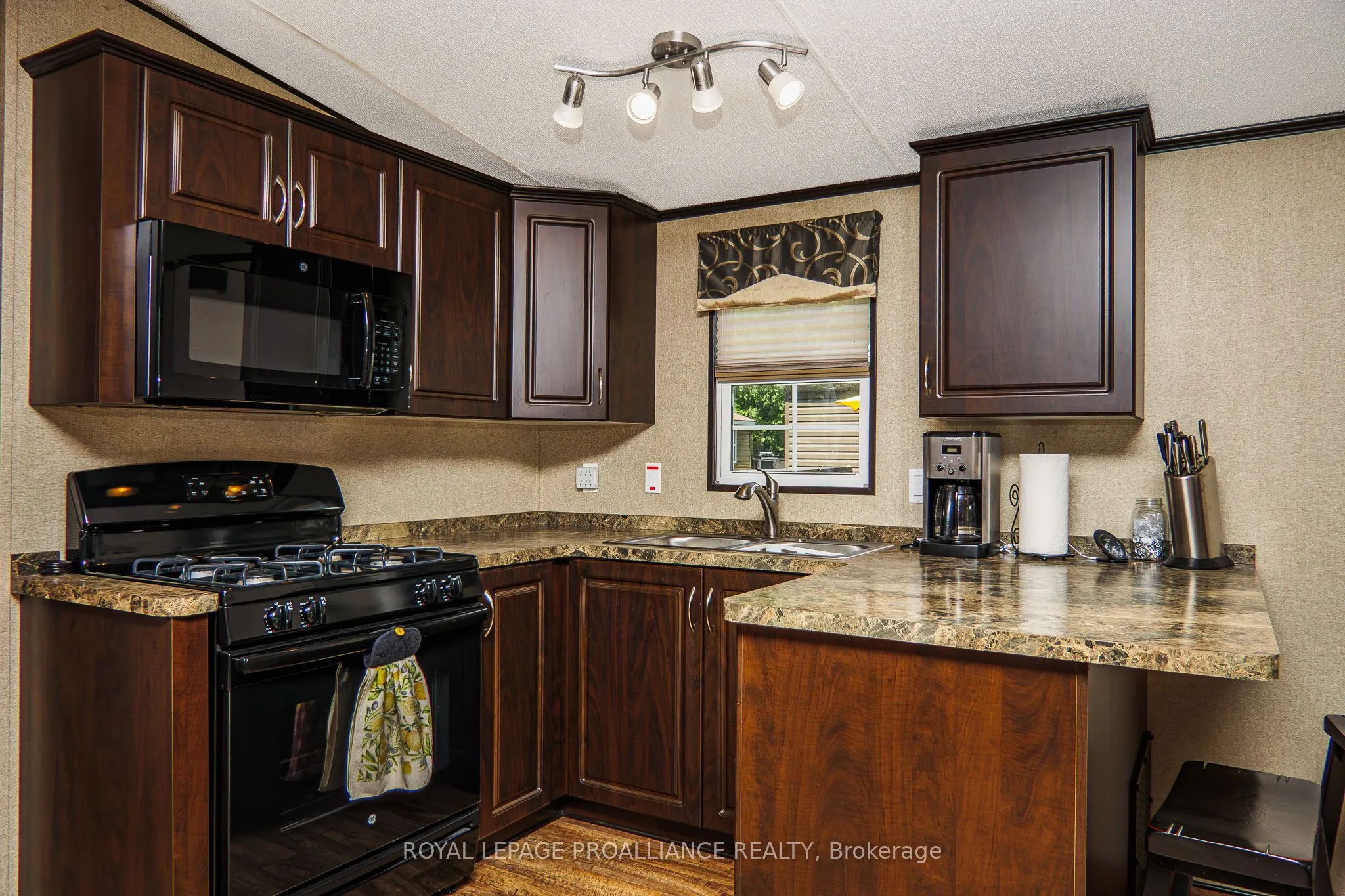 486 Cty Rd 18 - 20 Dragonfly Lane