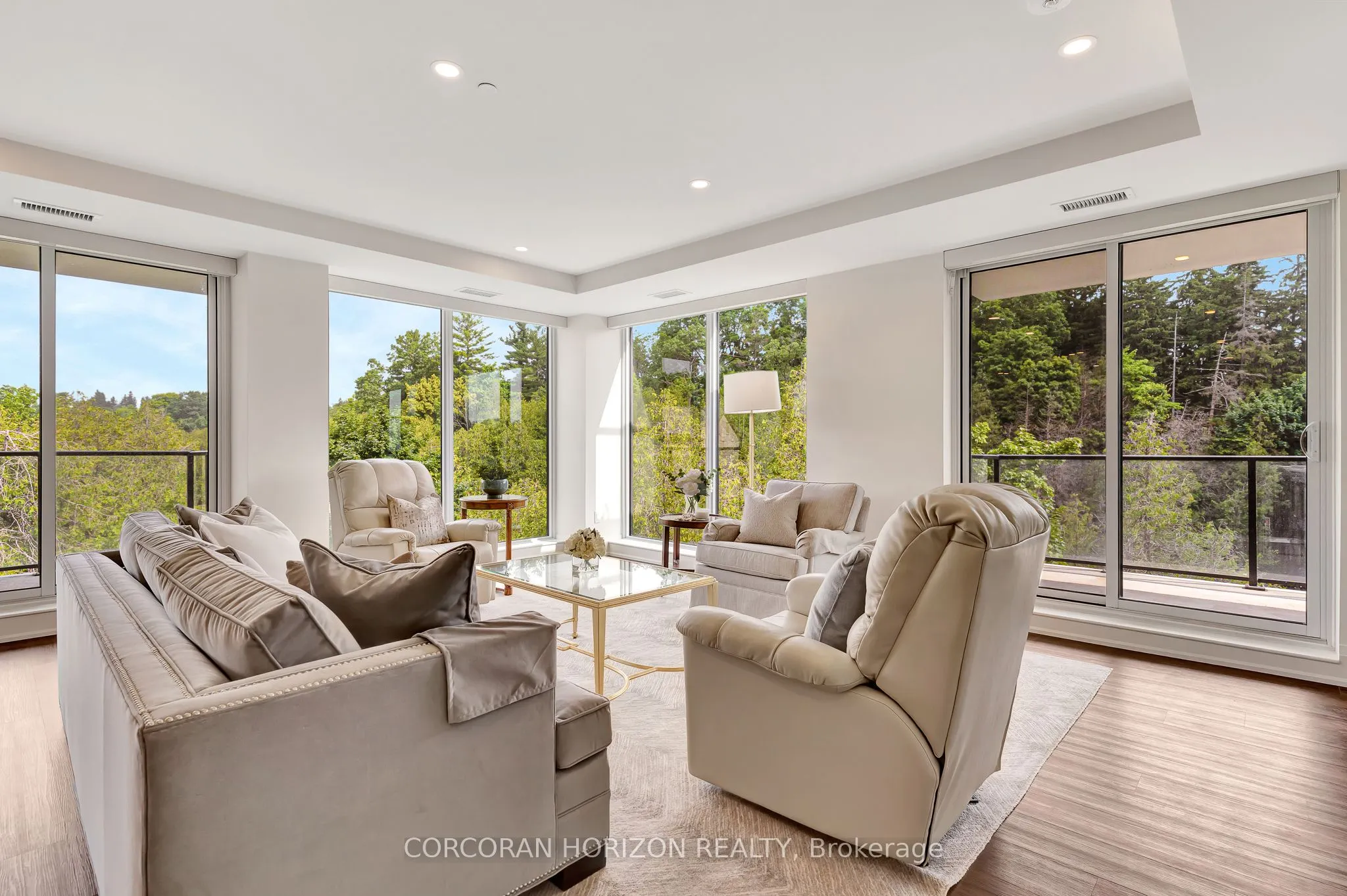 6523 Wellington Road, #206