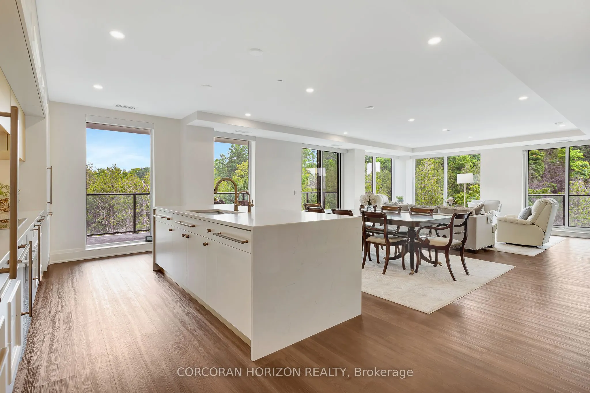 6523 Wellington Road, #206