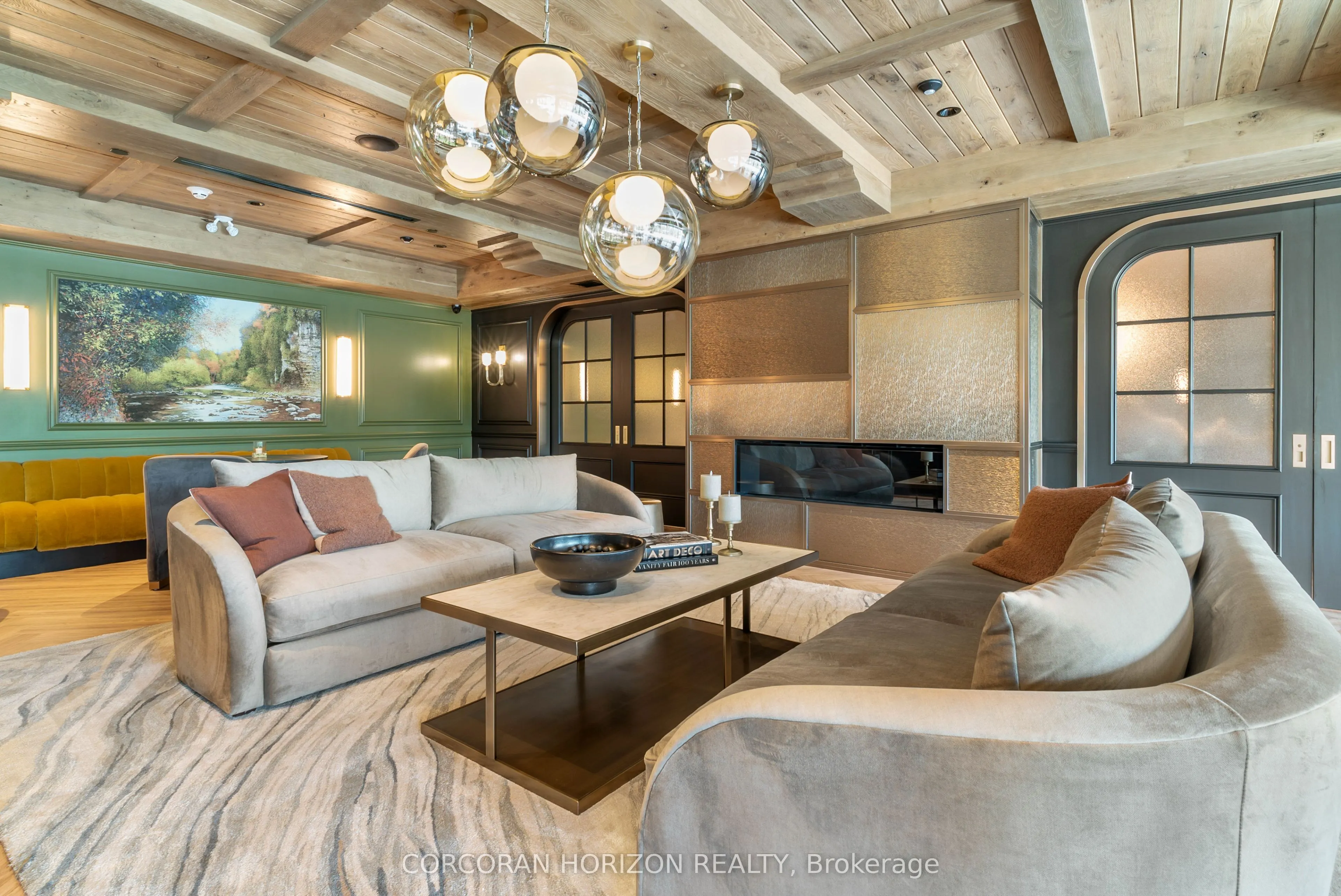 6523 Wellington Road, #206