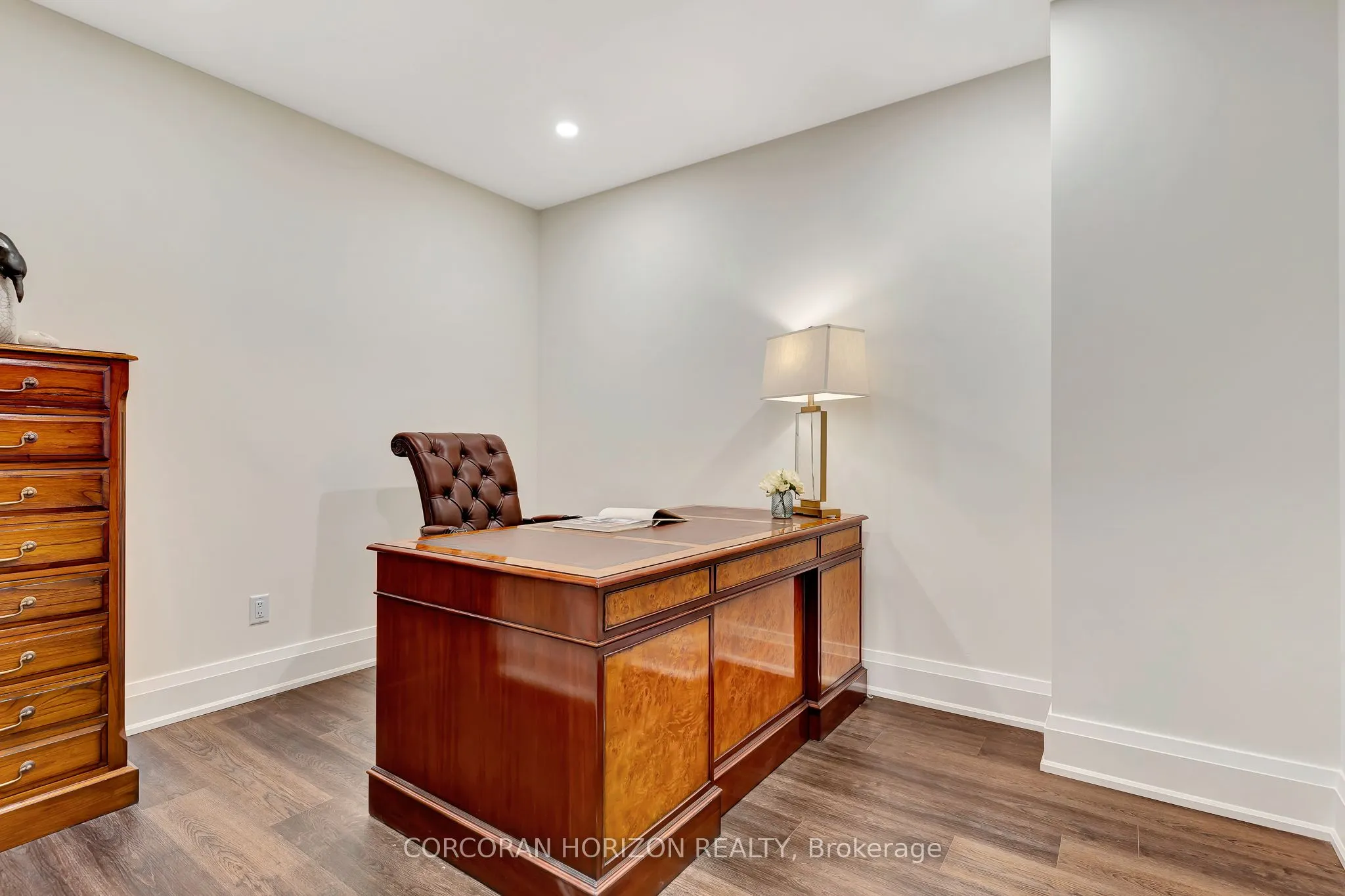 6523 Wellington Road, #206
