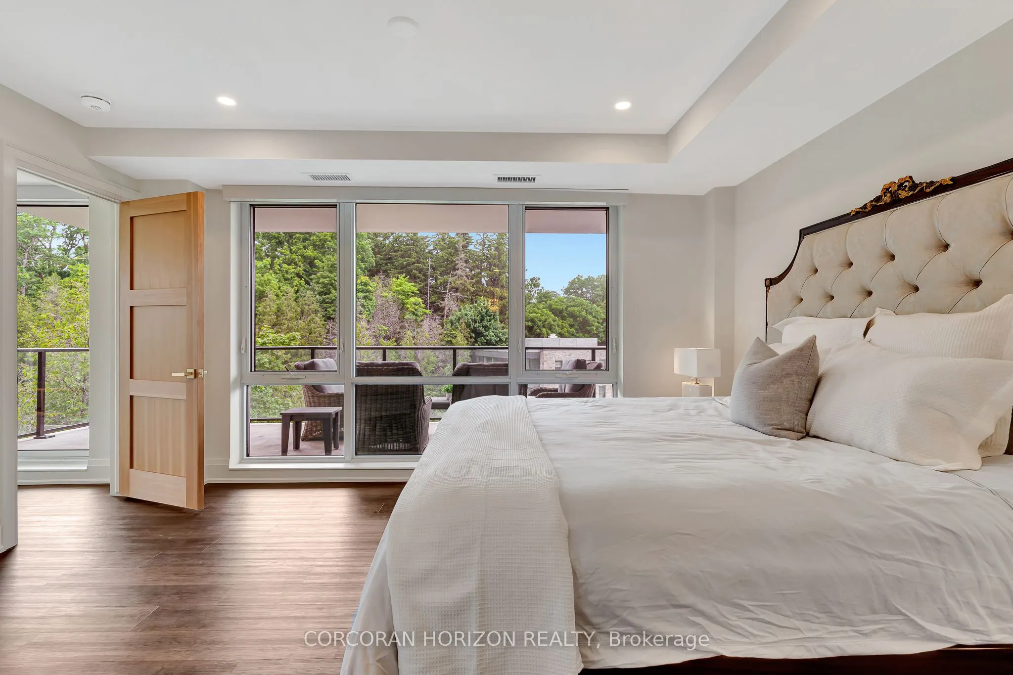 6523 Wellington Road, #206