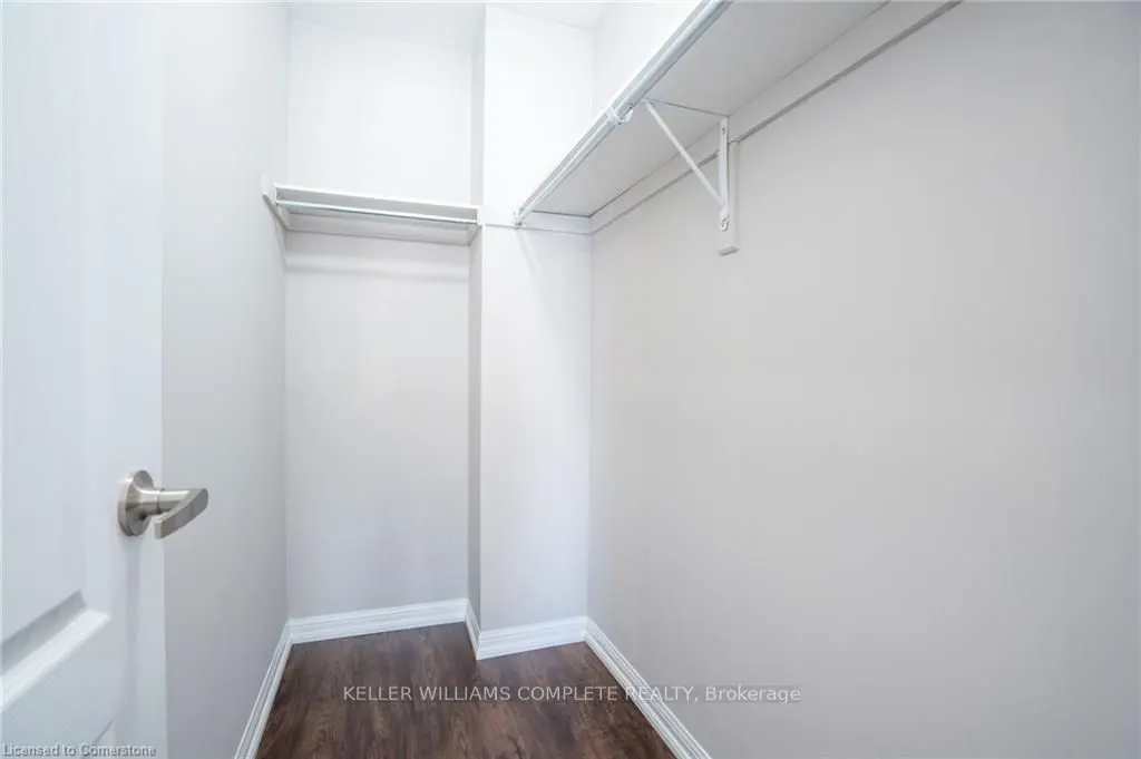 69 Hepworth Crescent