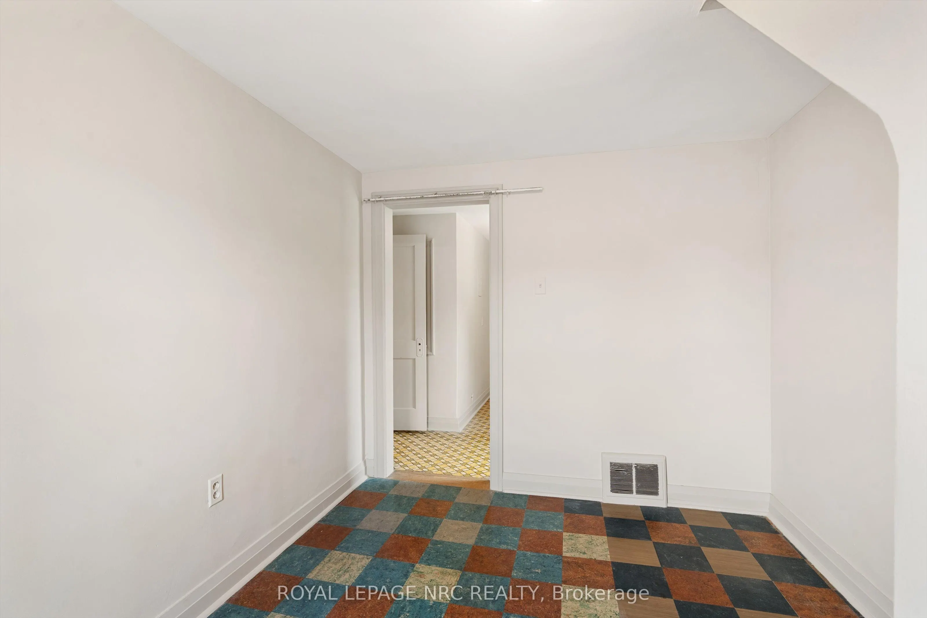 51 Currie Street