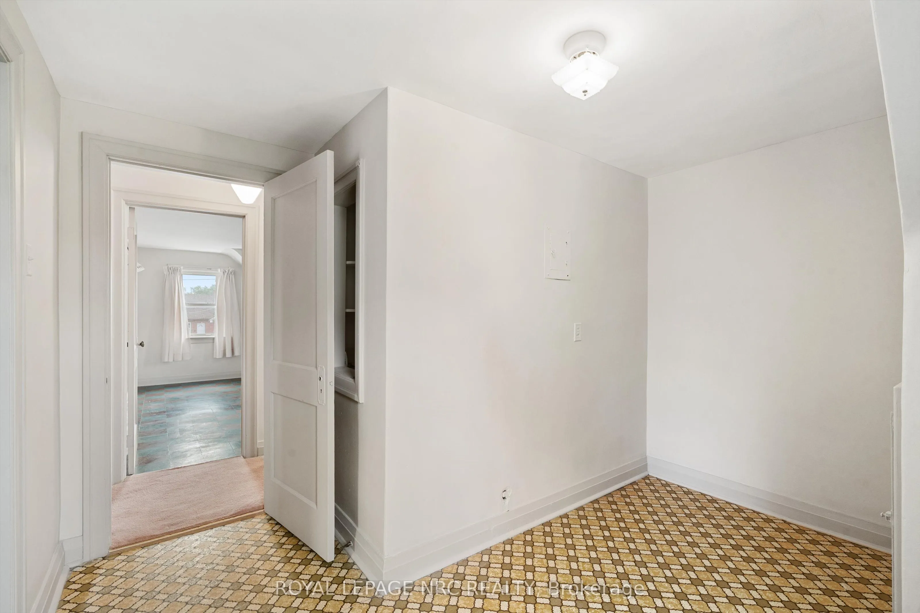 51 Currie Street