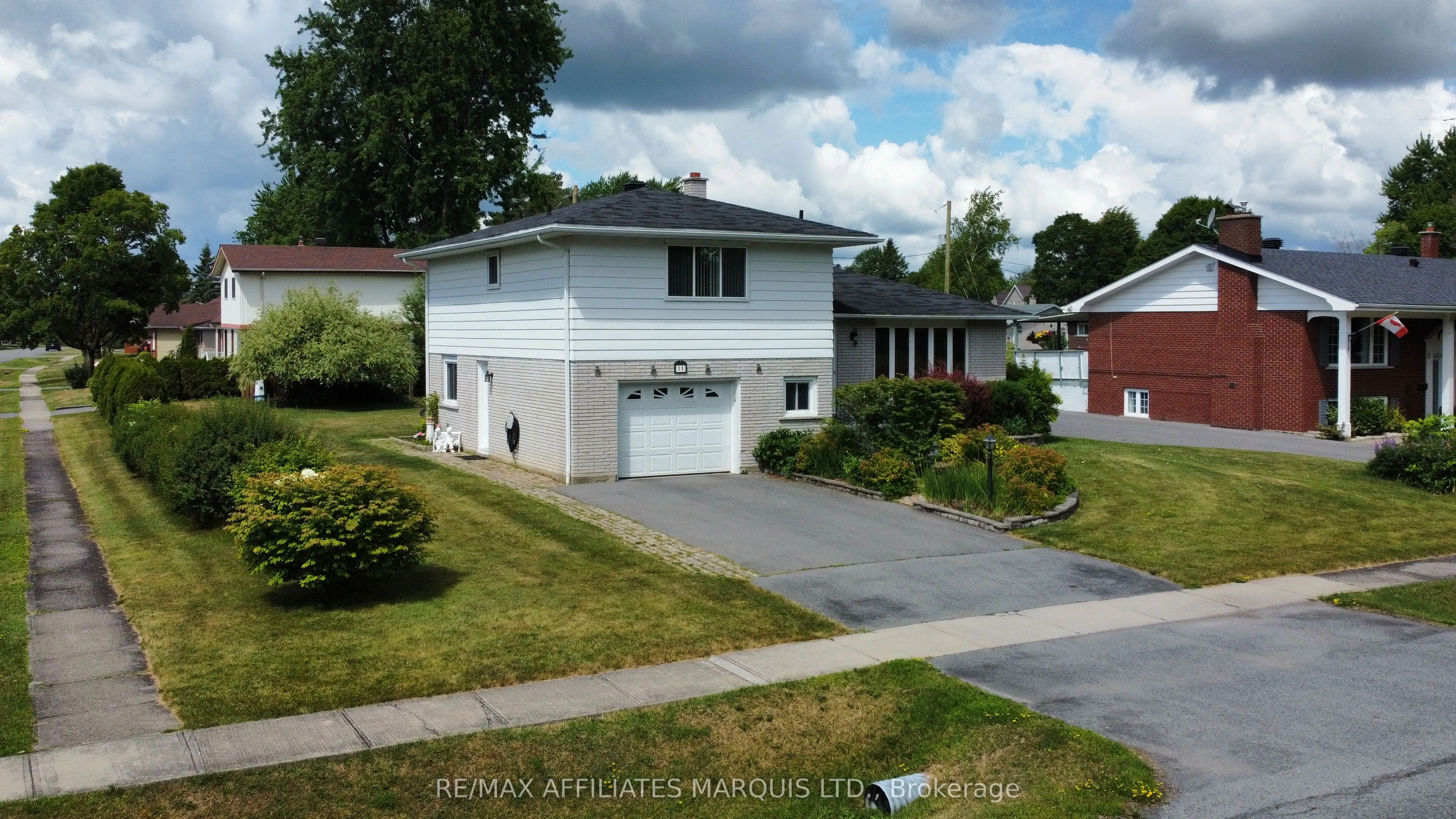 11 Ault Drive