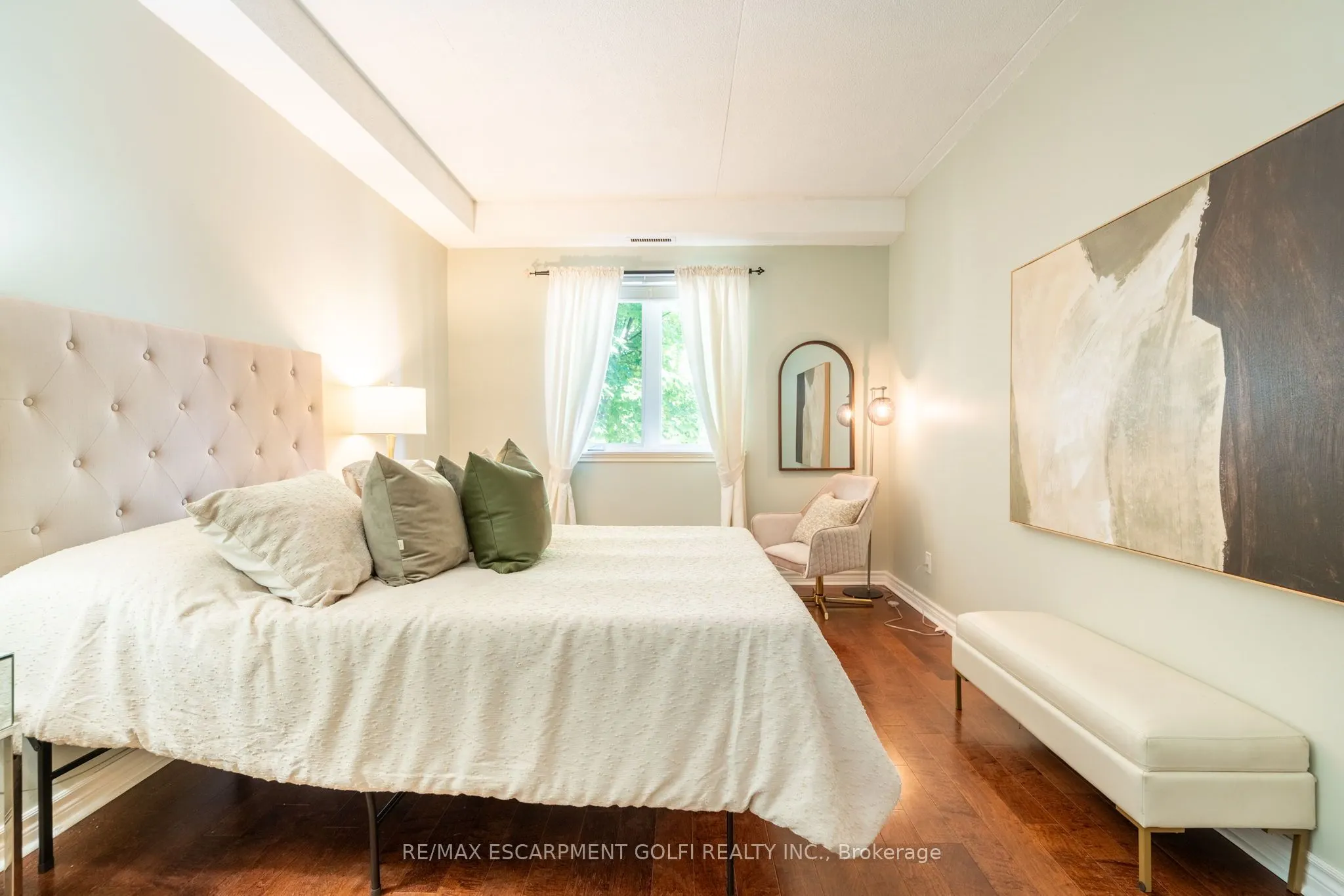 416 Limeridge Road E, #109