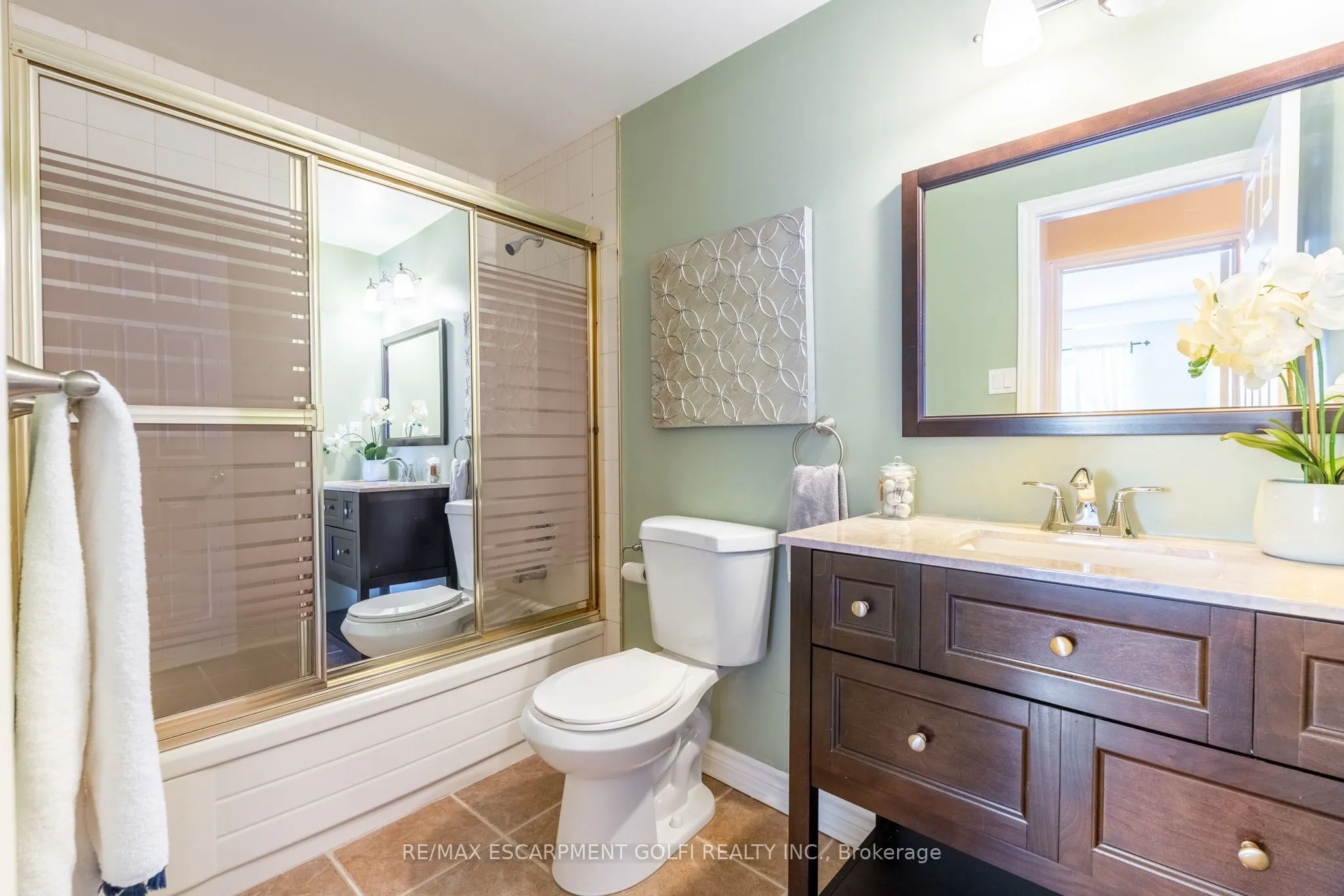 416 Limeridge Road E, #109