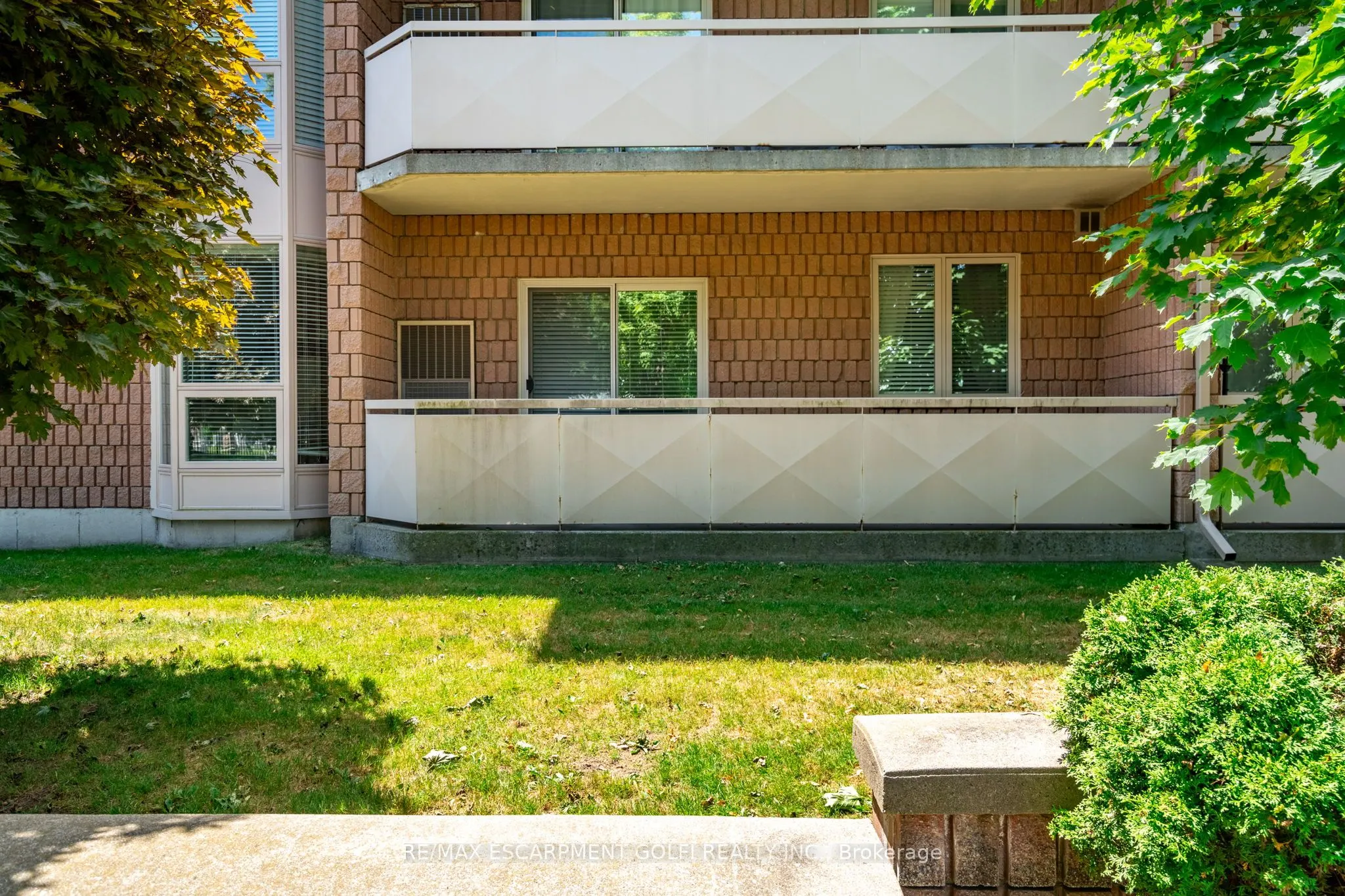 416 Limeridge Road E, #109