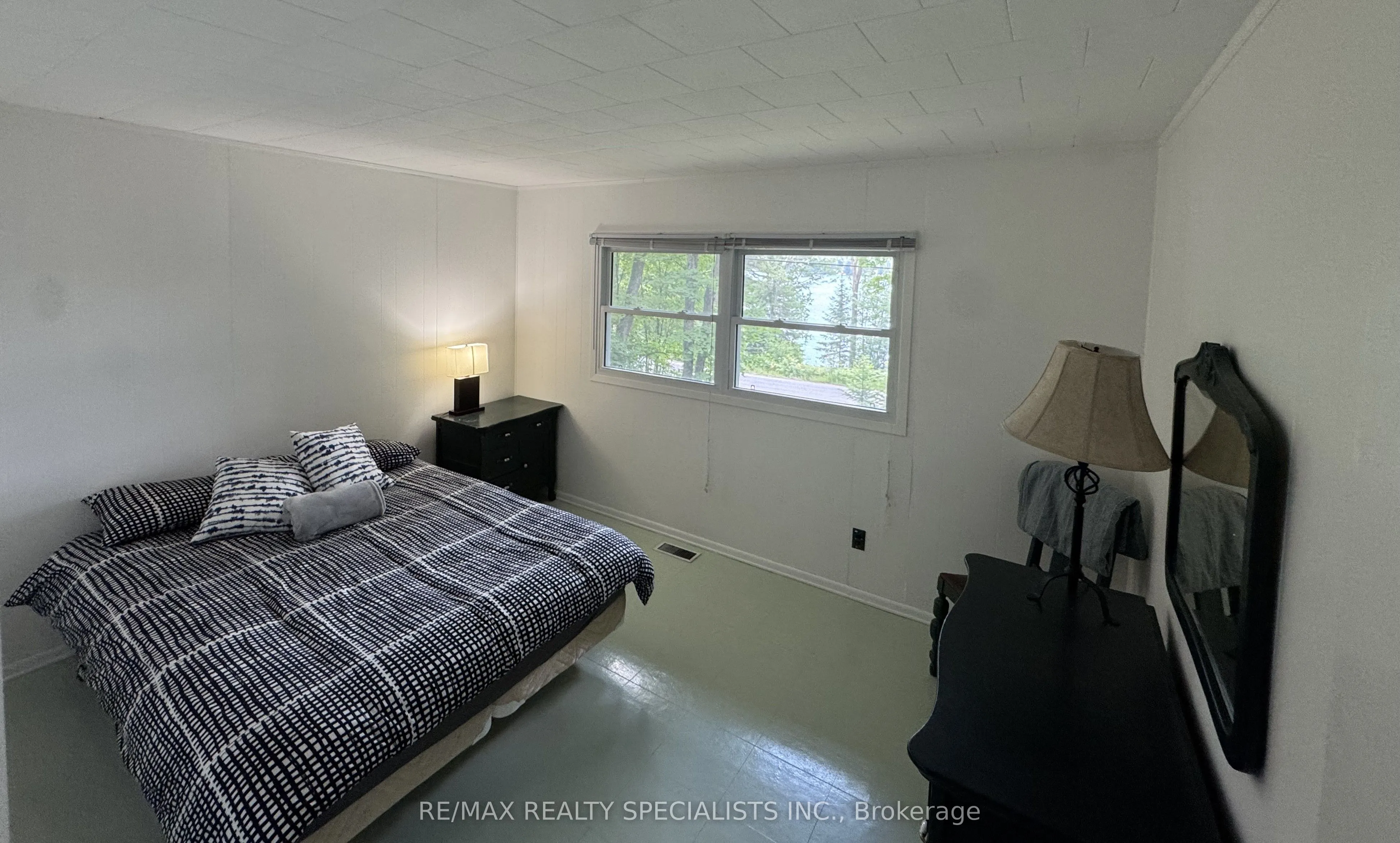 5803 Haliburton Lake Road