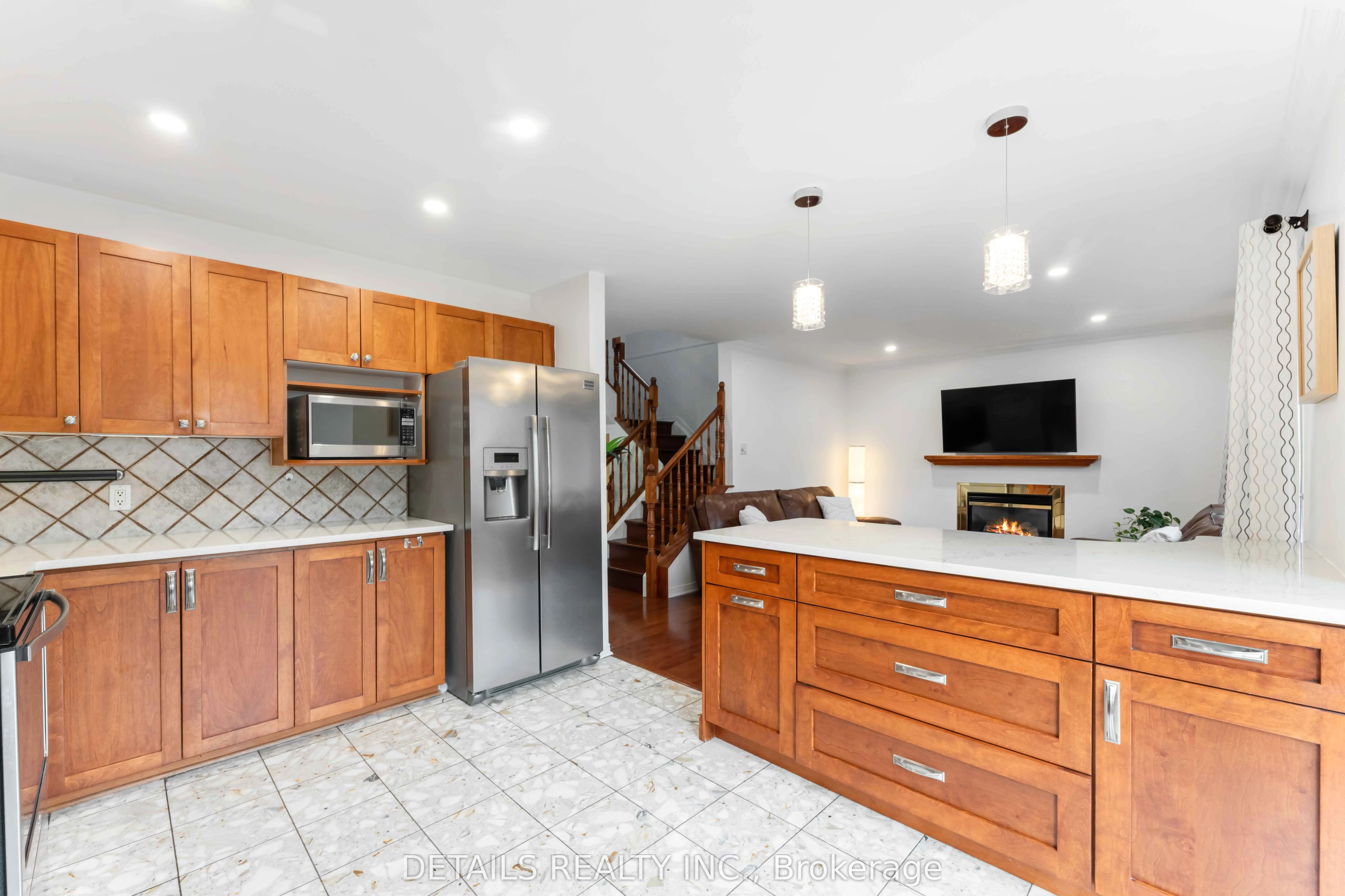 15 Daybreak Street