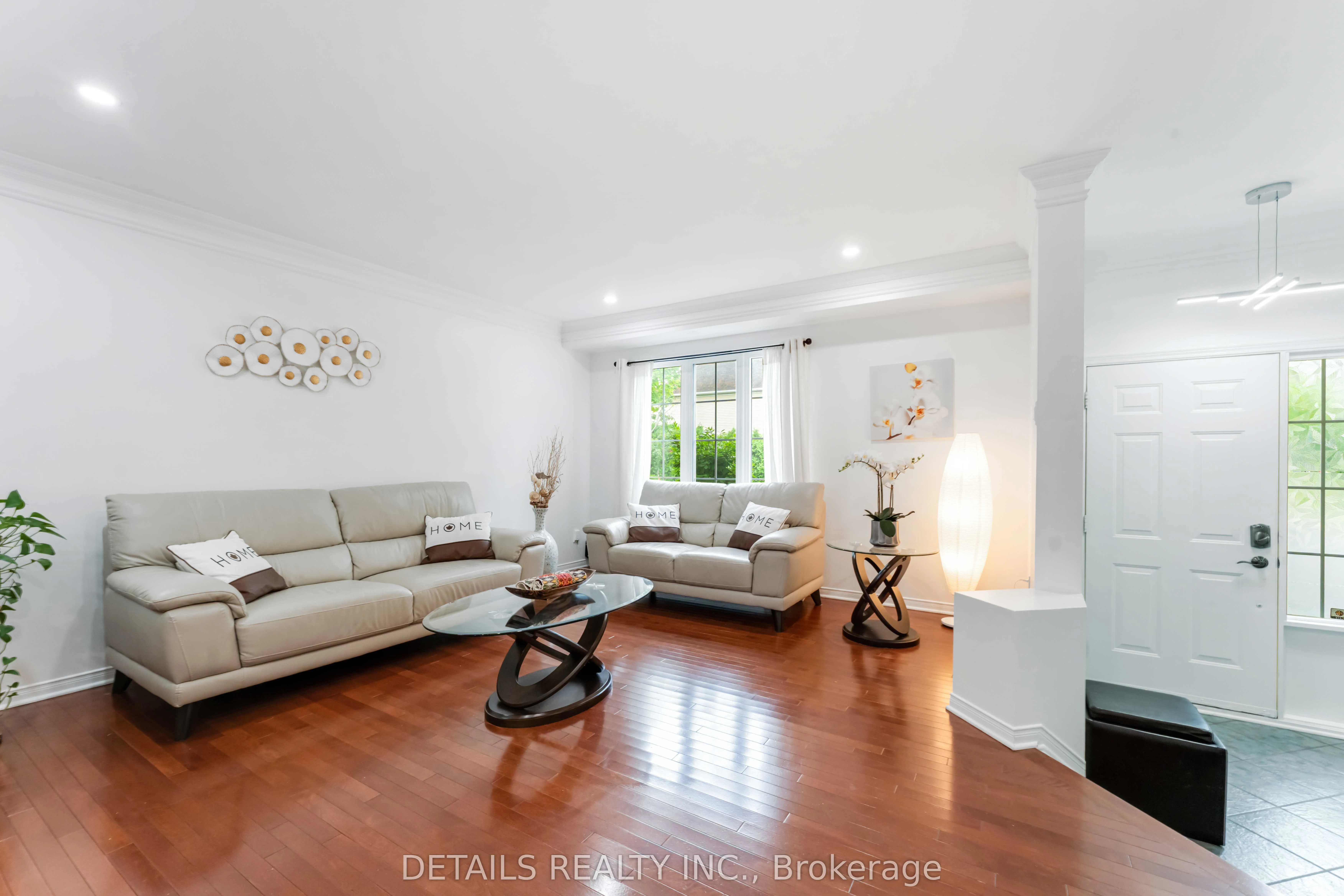 15 Daybreak Street