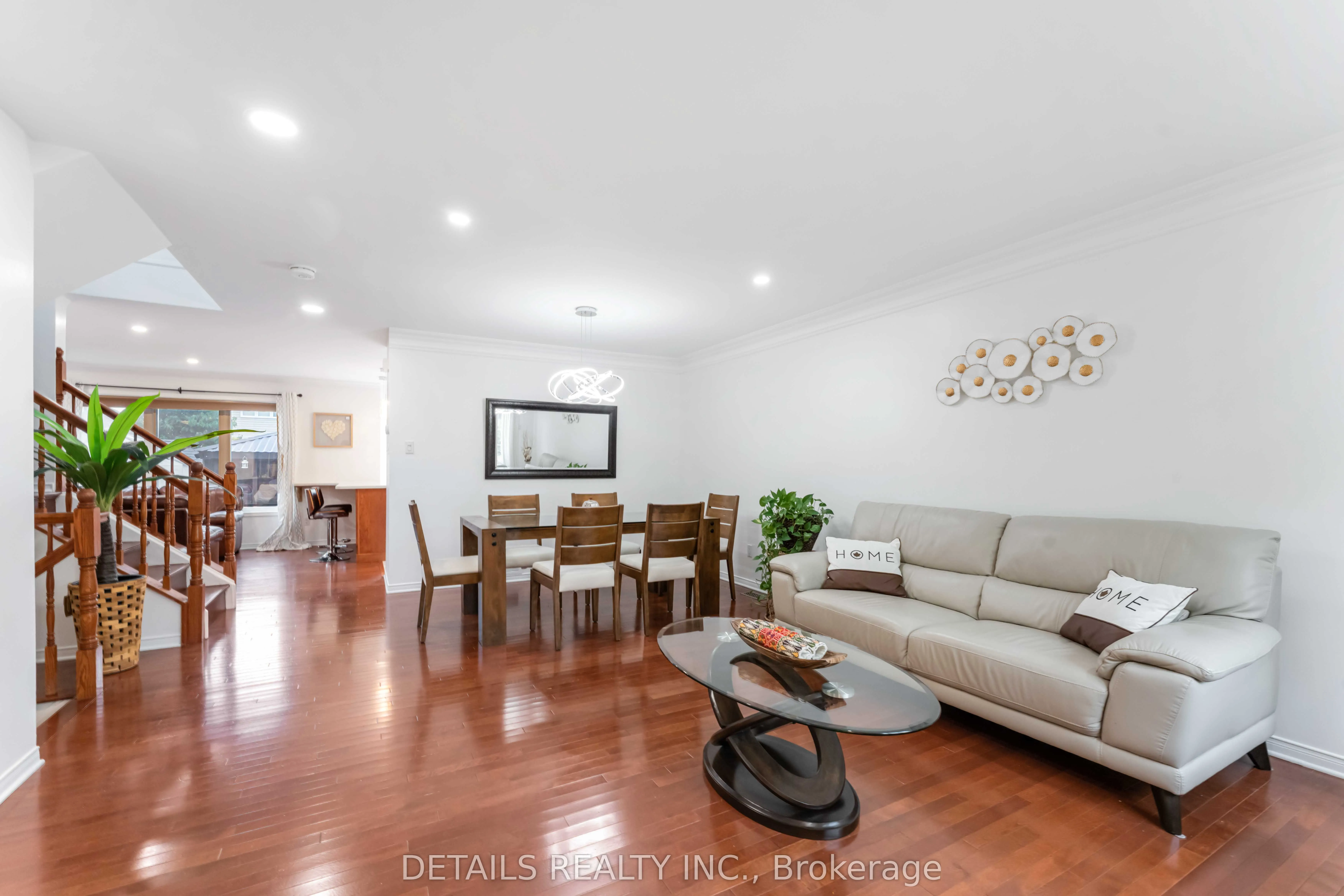 15 Daybreak Street