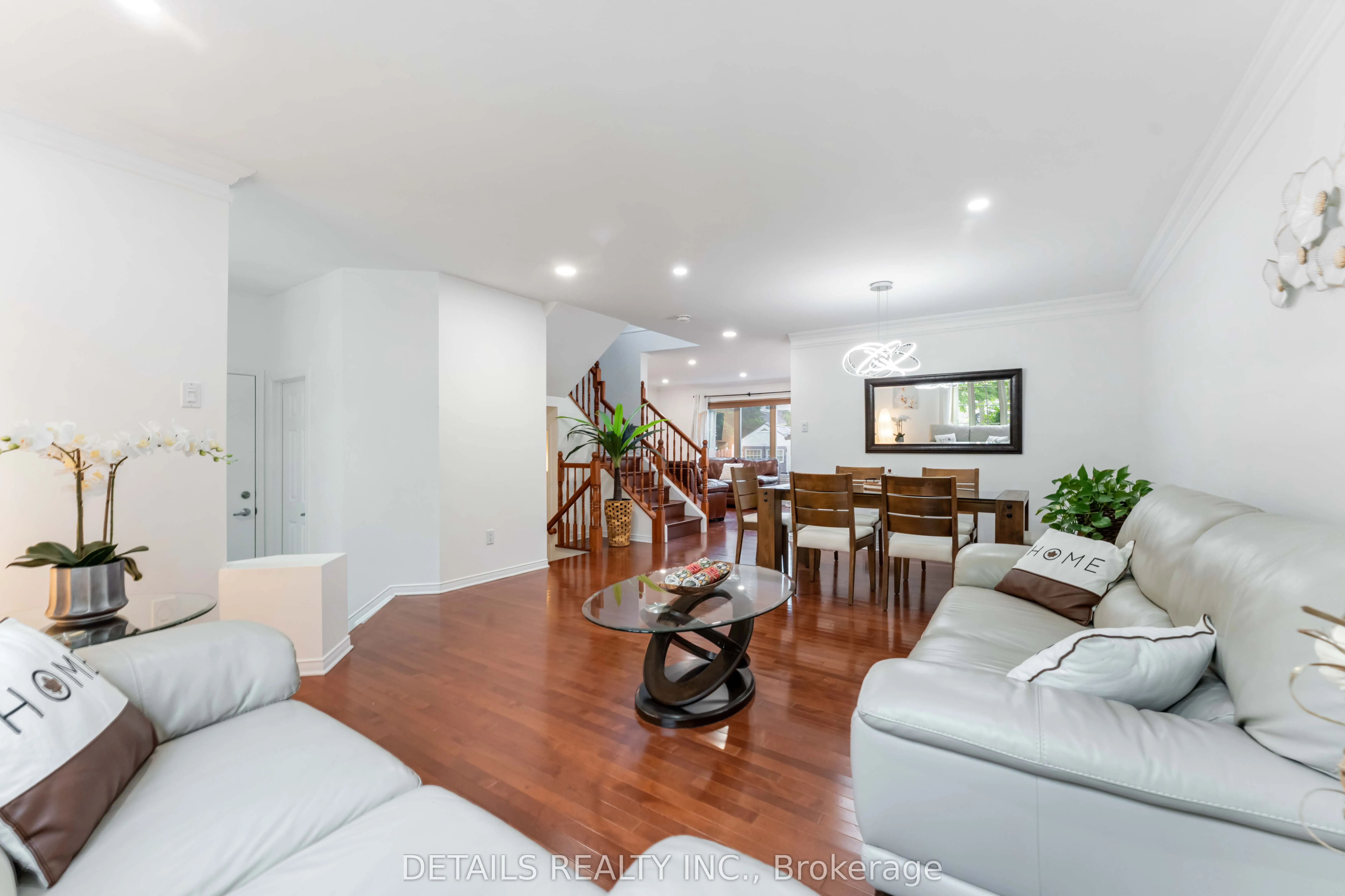 15 Daybreak Street