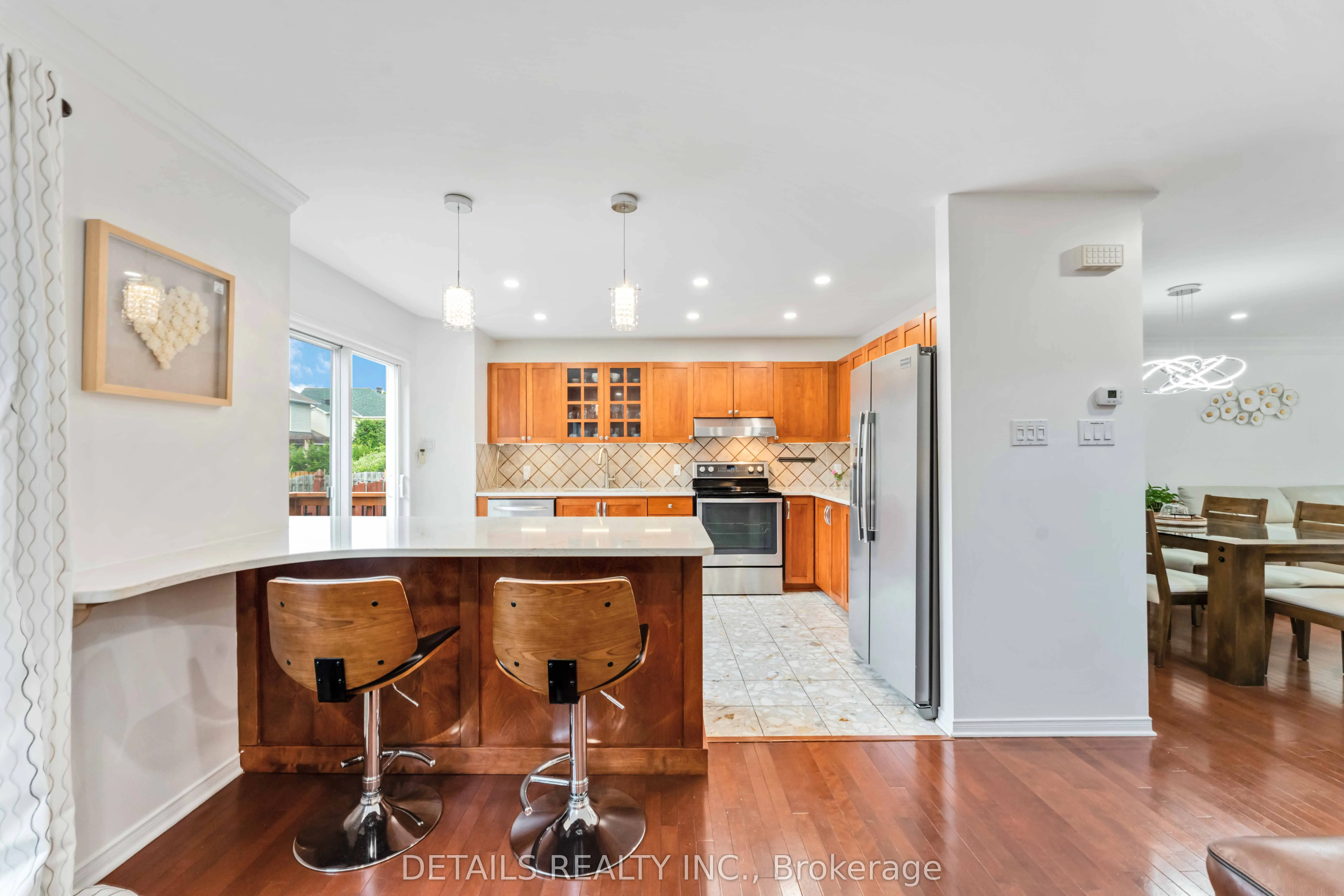 15 Daybreak Street