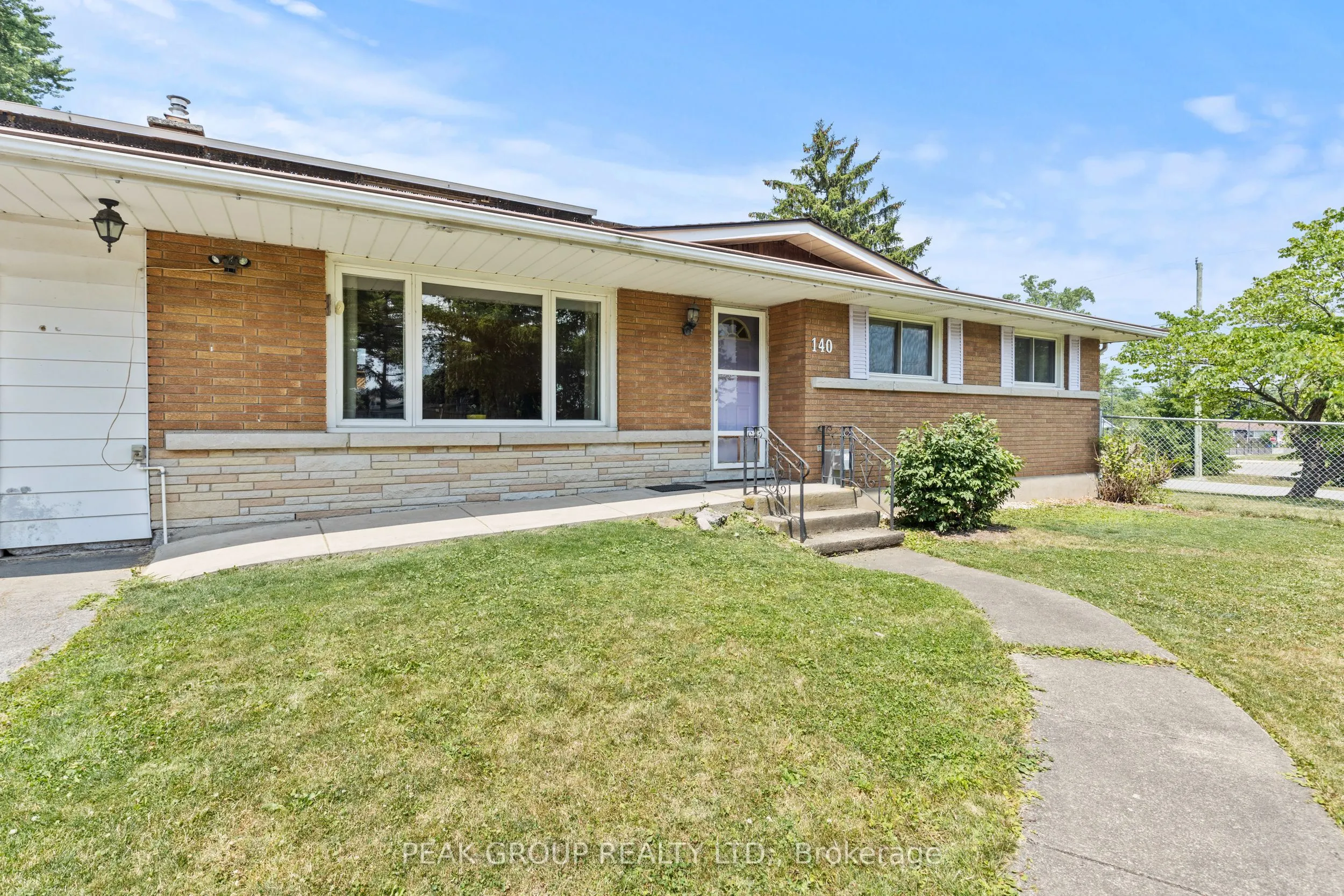 140 Champlain Drive