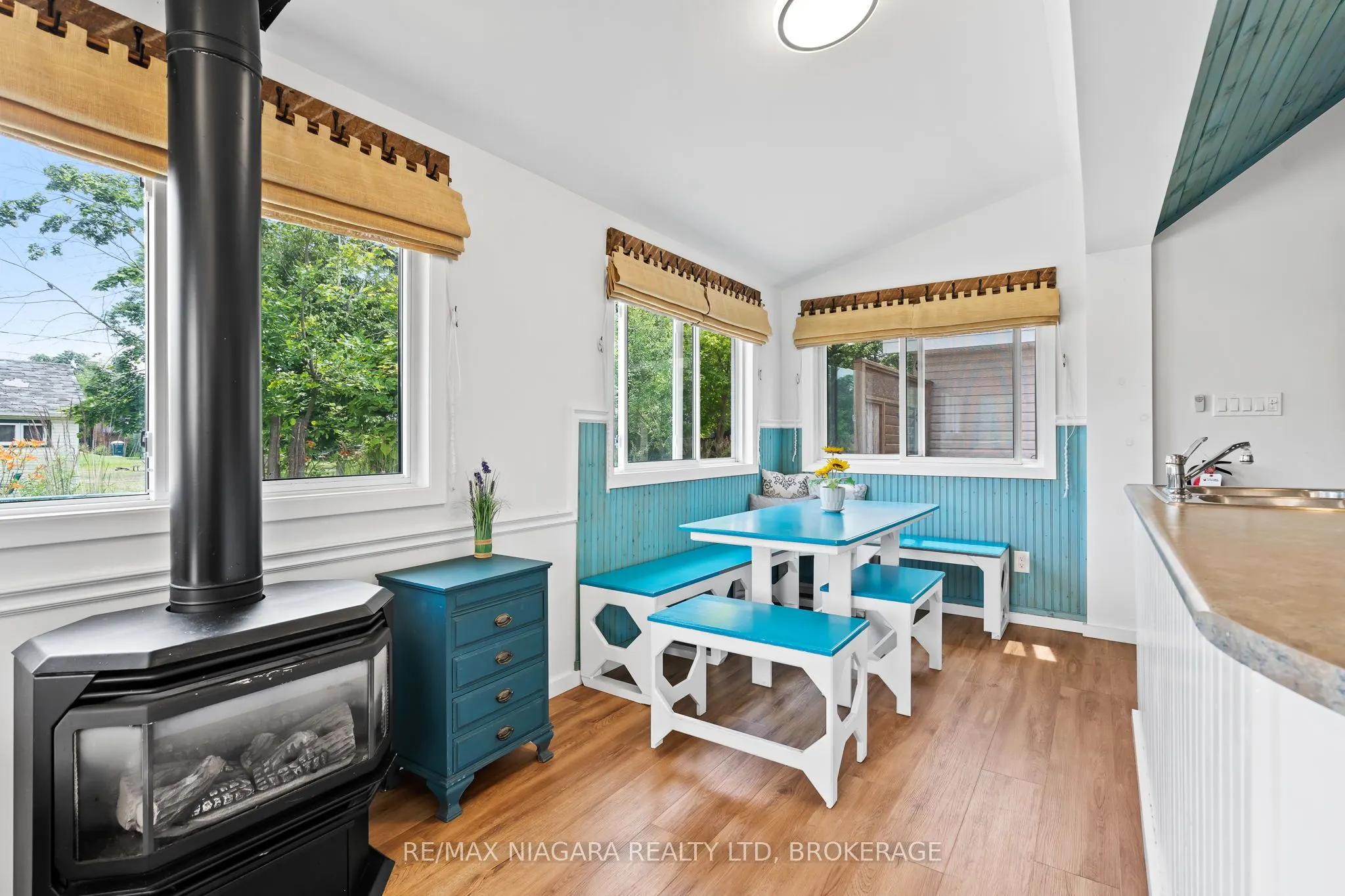 12343 Lakeshore Road