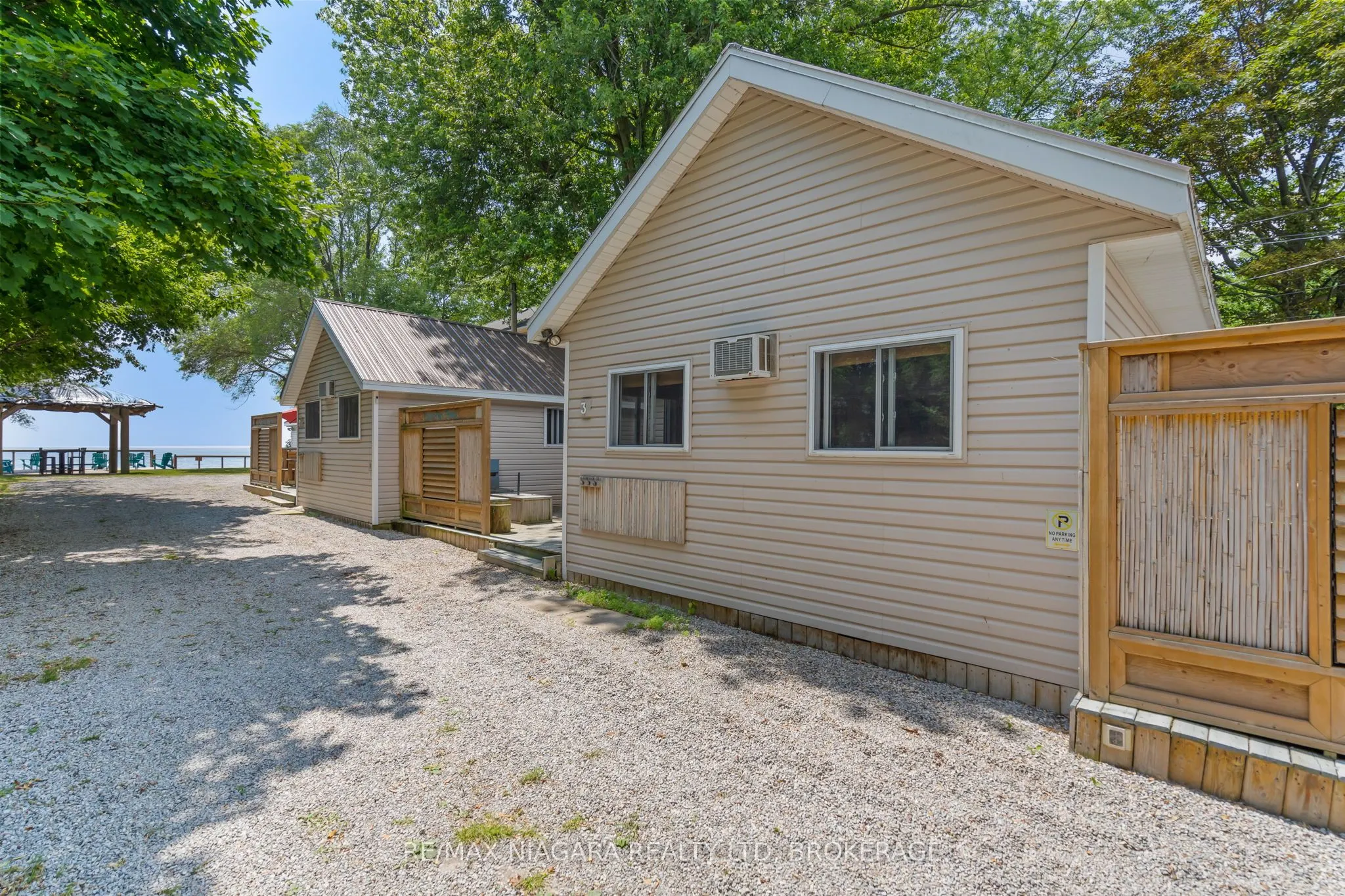 12343 Lakeshore Road