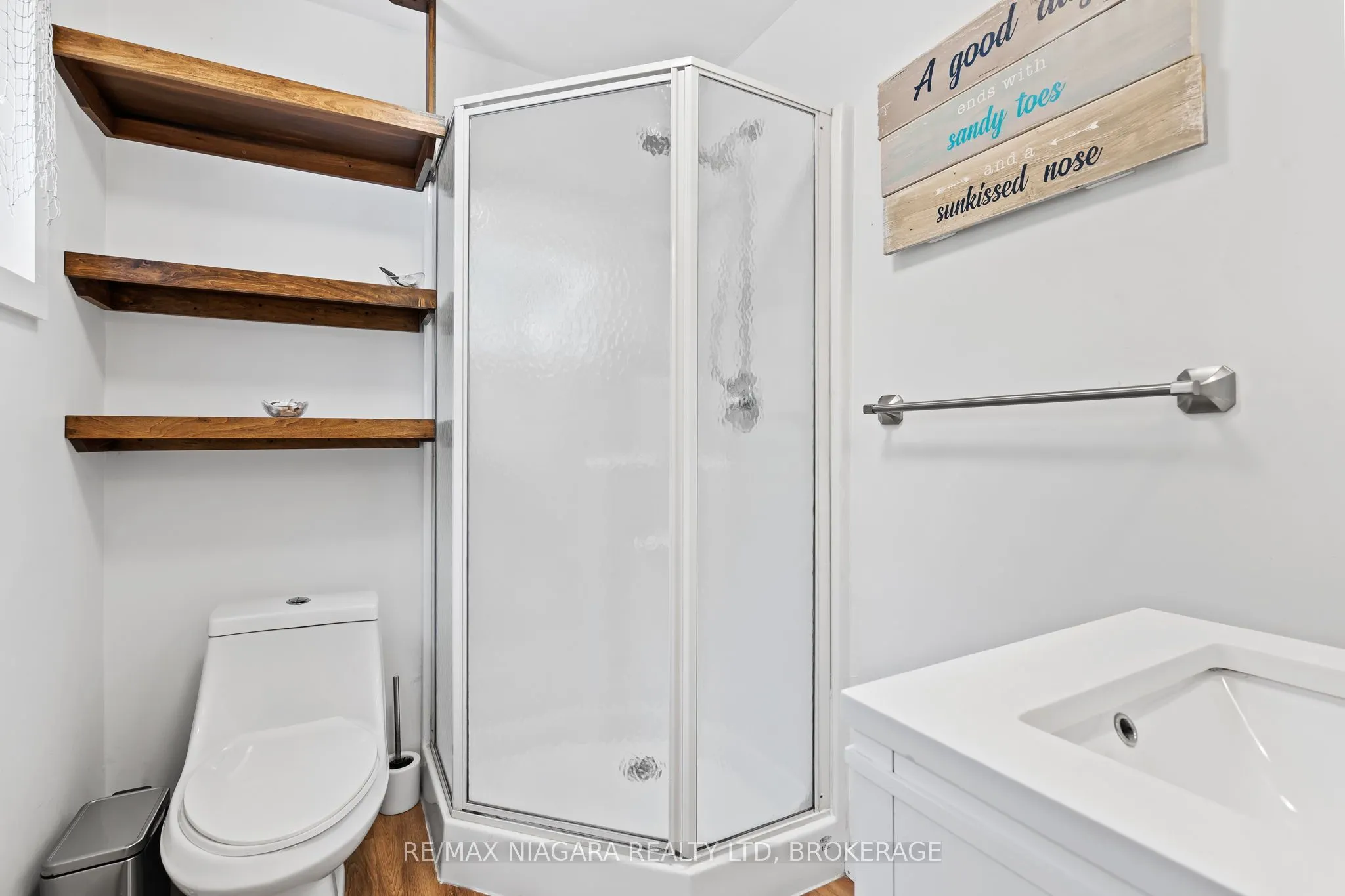 12343 Lakeshore Road