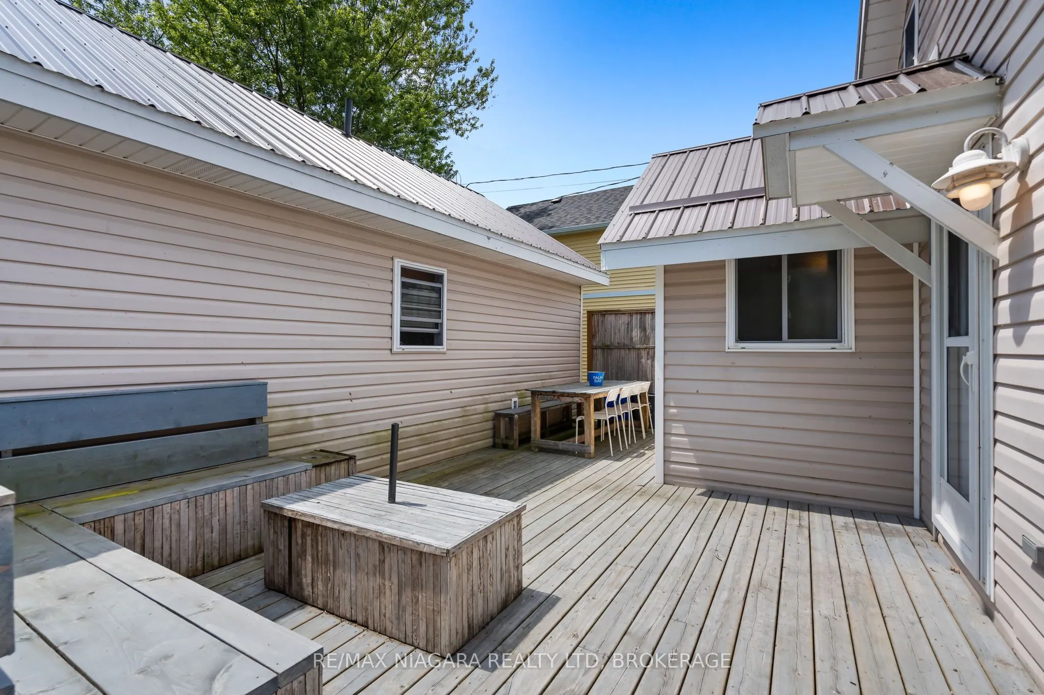 12343 Lakeshore Road