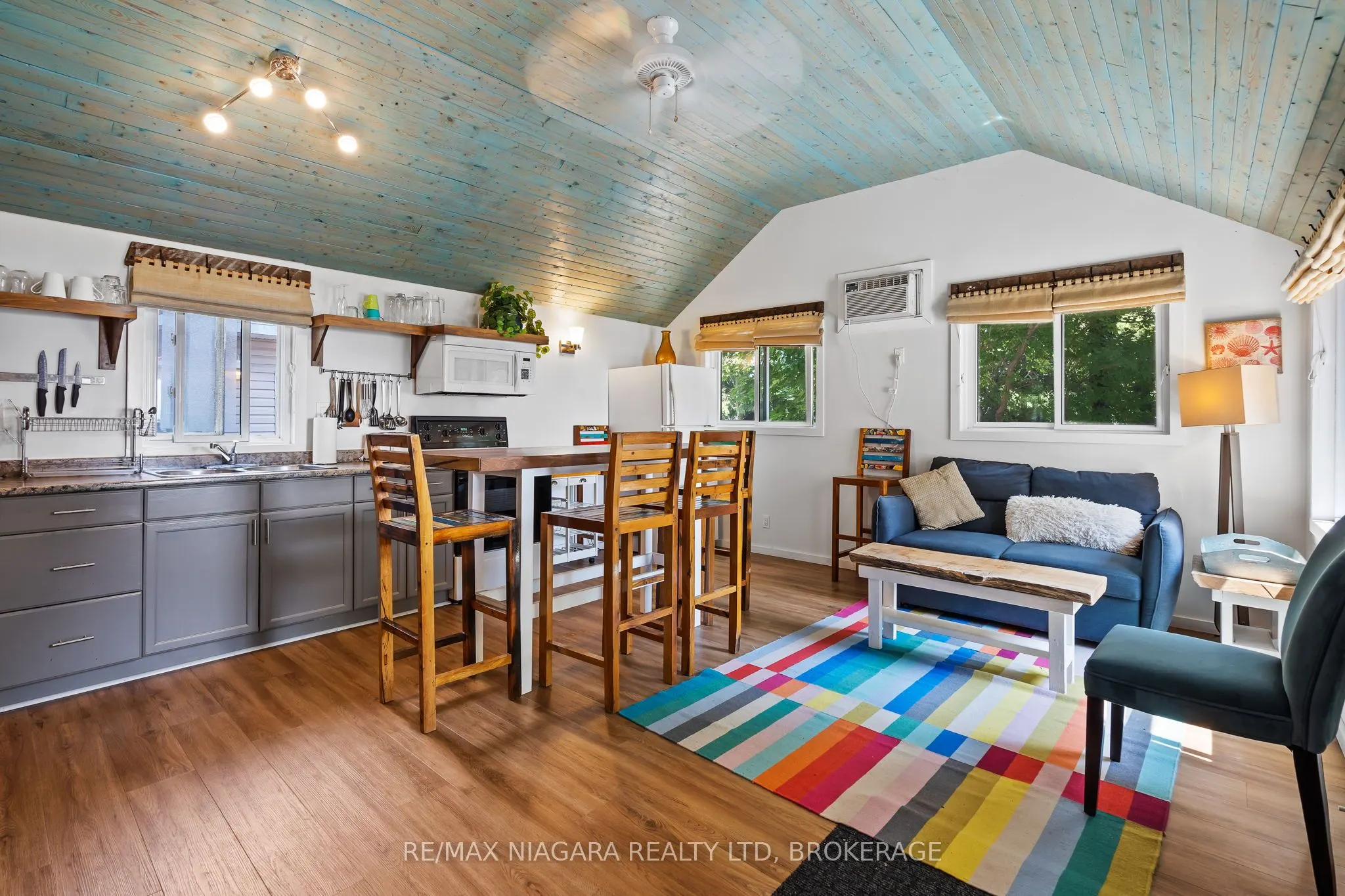 12343 Lakeshore Road