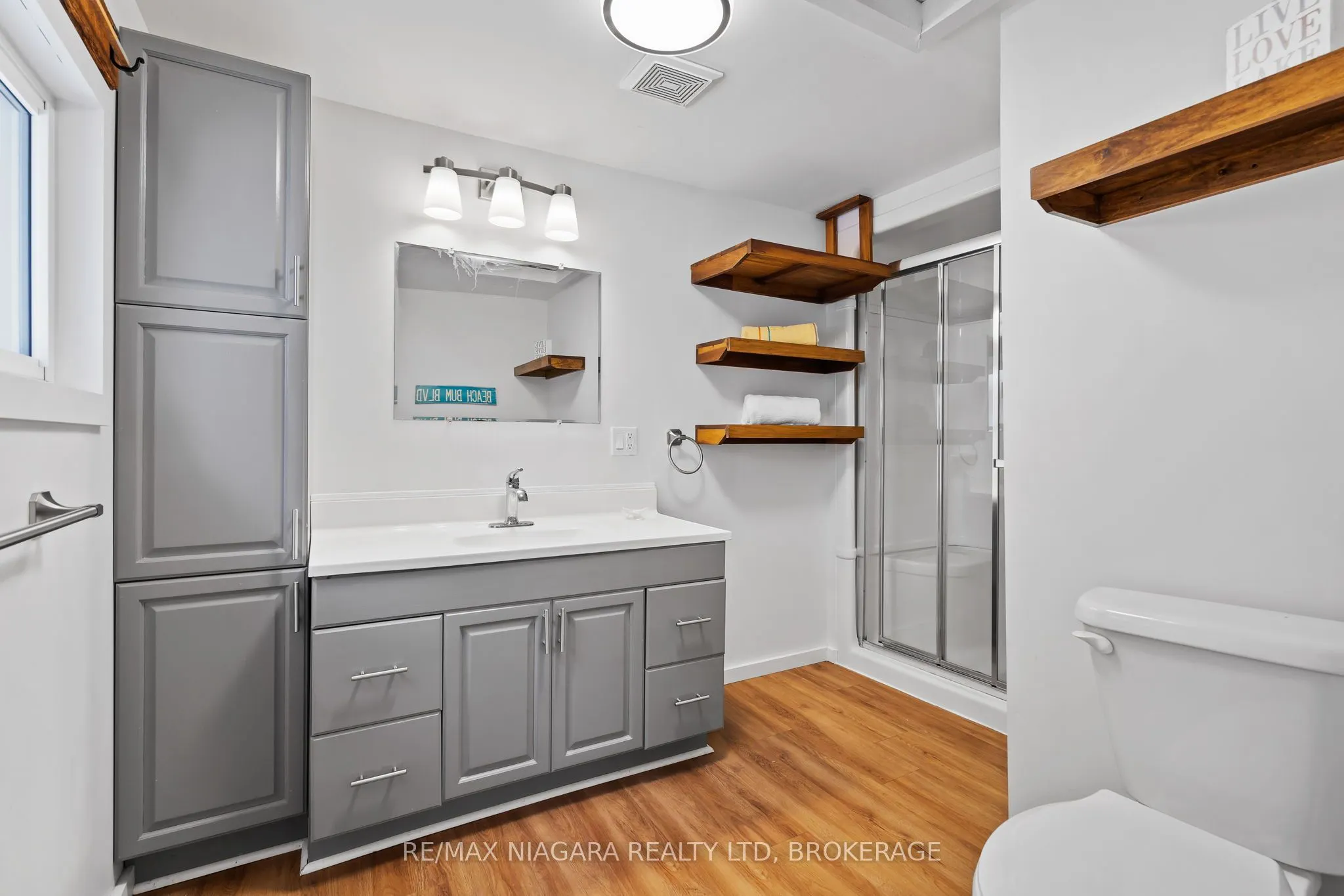 12343 Lakeshore Road
