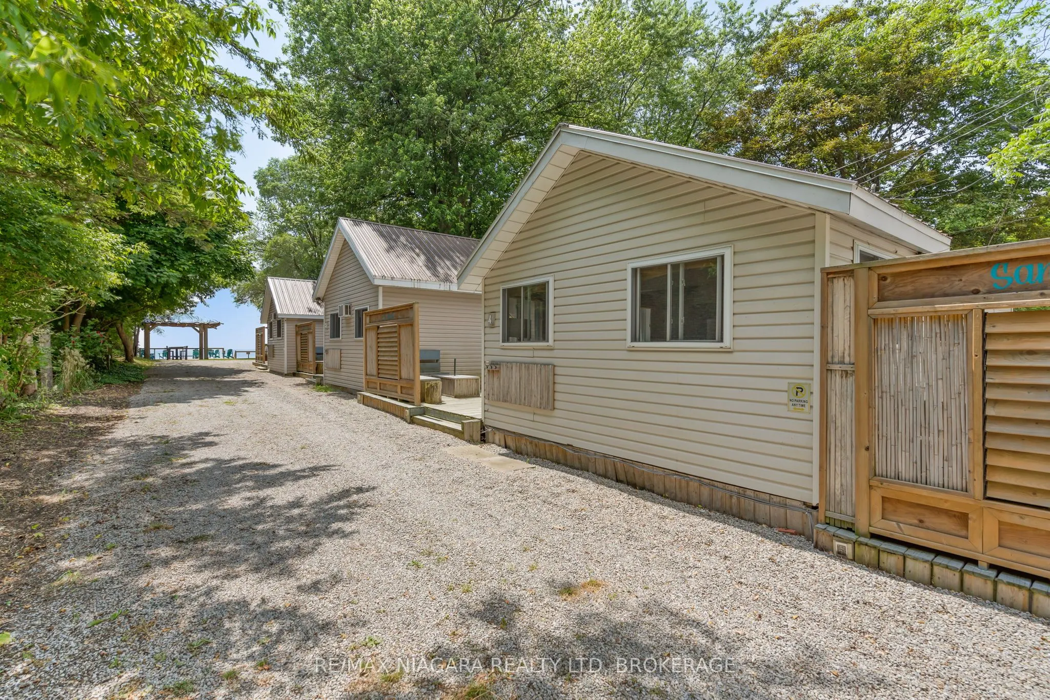 12343 Lakeshore Road