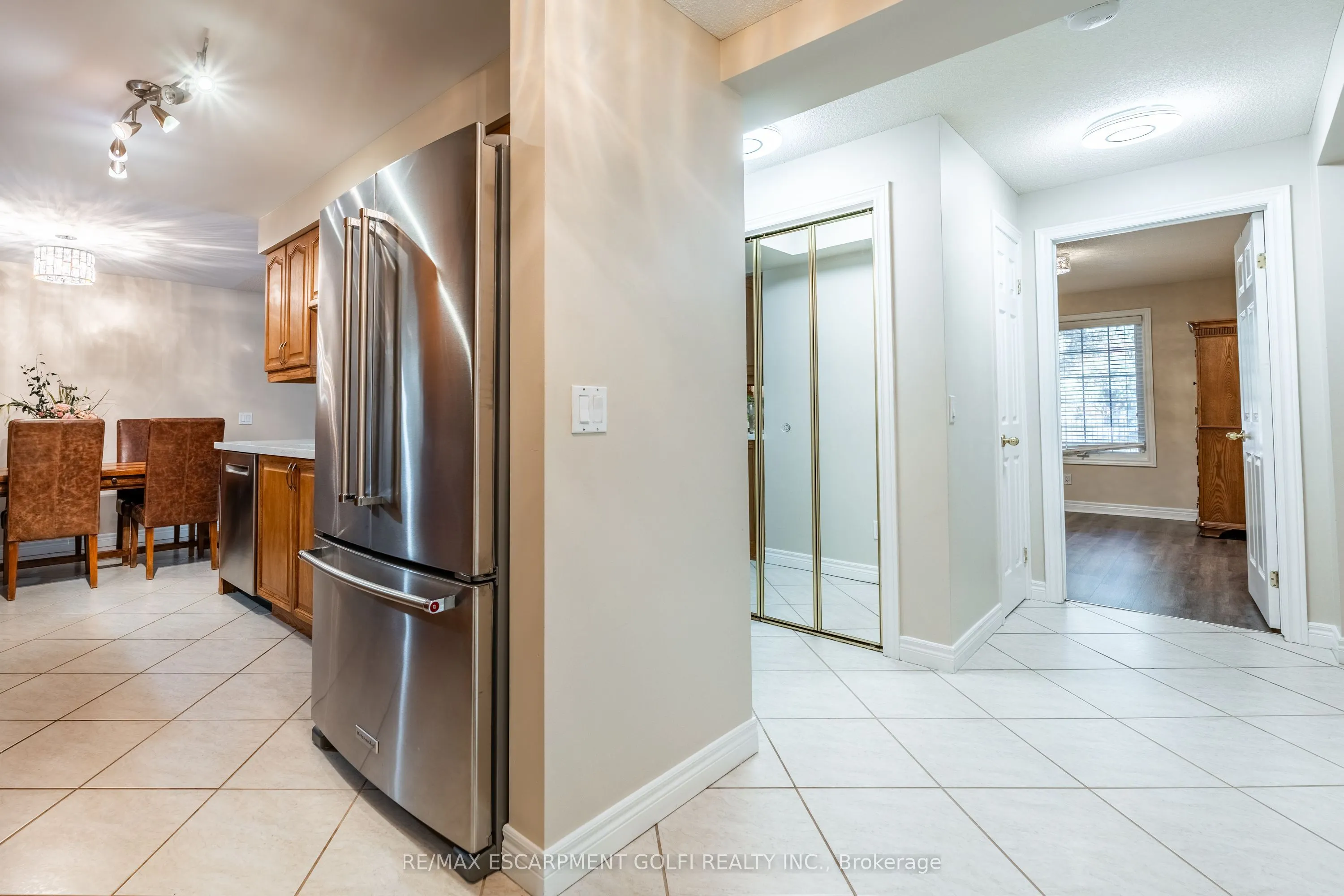 990 Golf Links Road, #106
