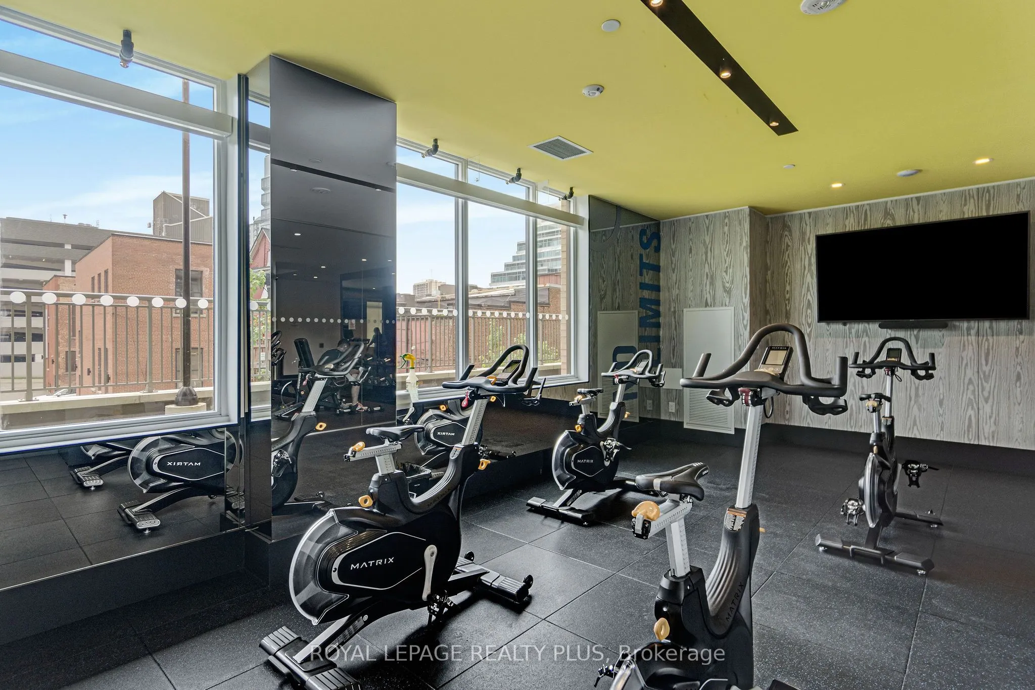 55 Duke Street W, #233