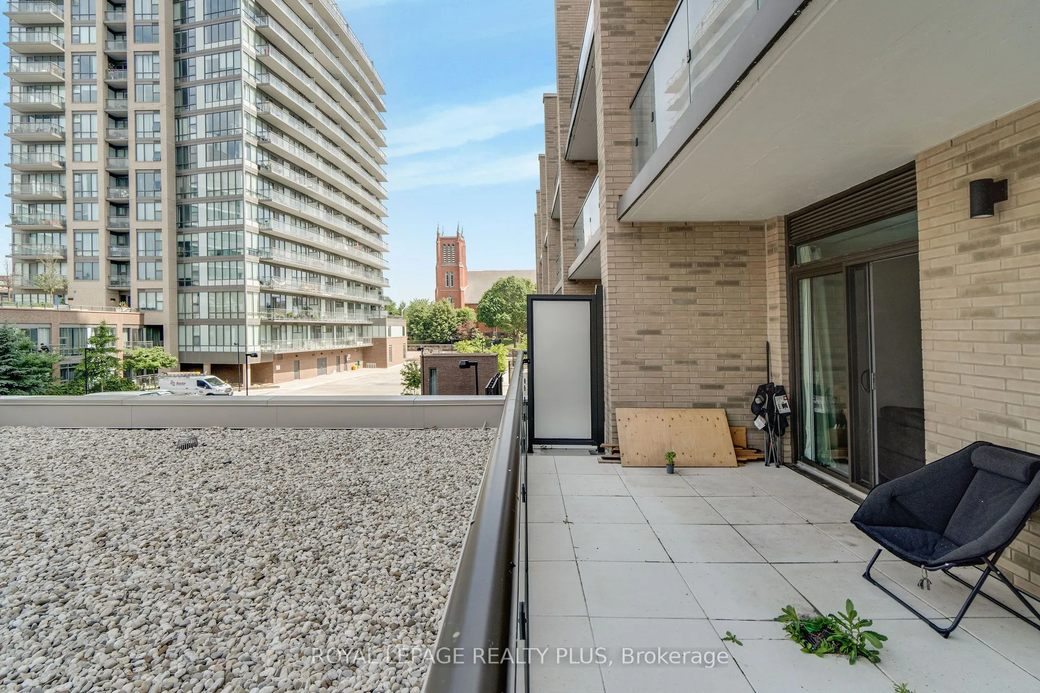 55 Duke Street W, #233