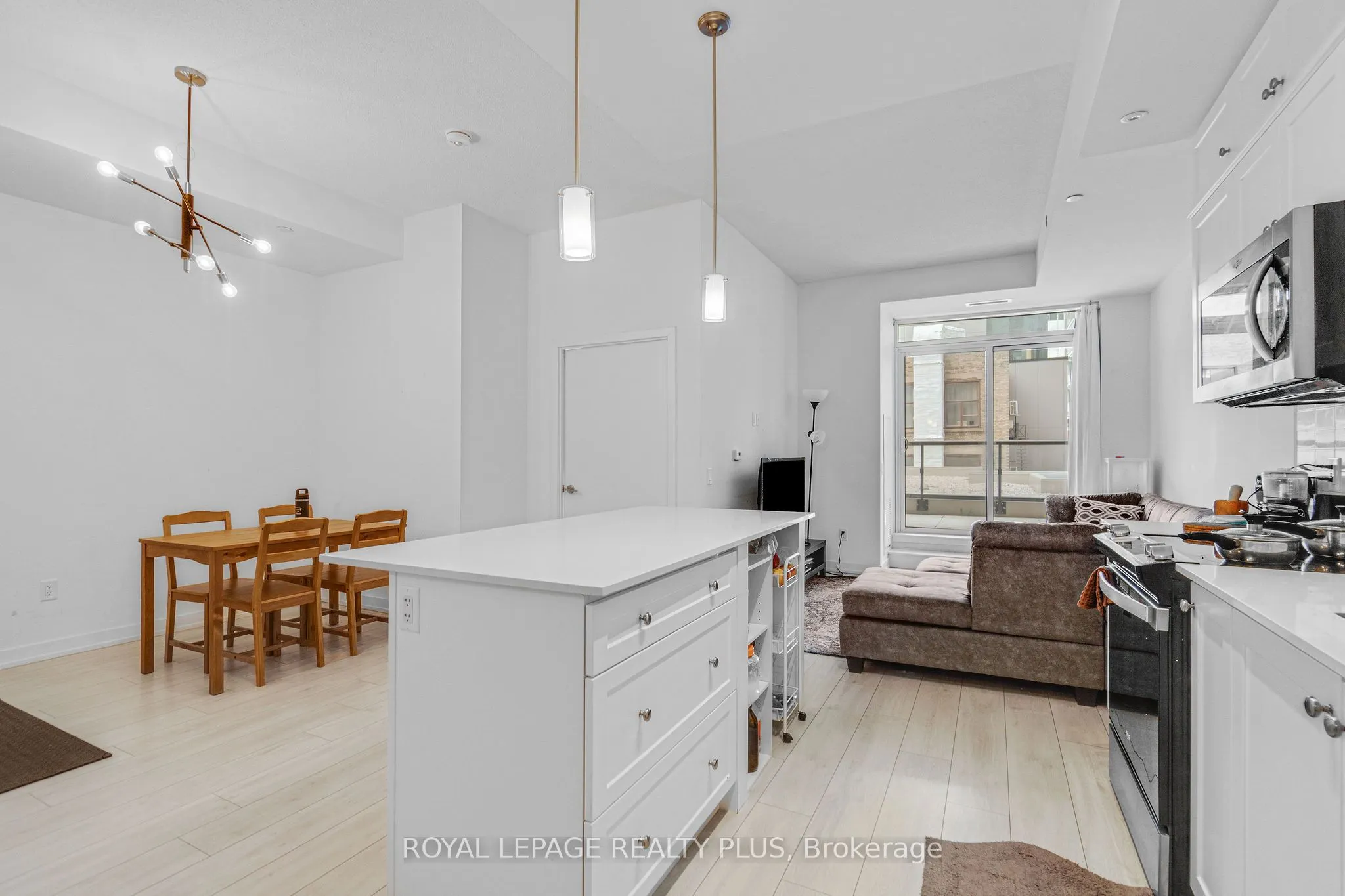 55 Duke Street W, #233