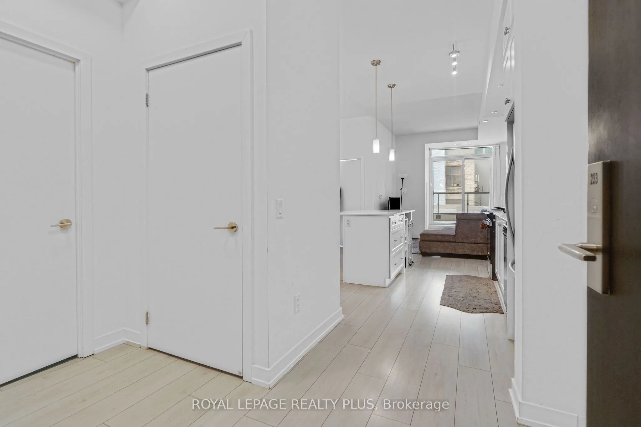 55 Duke Street W, #233