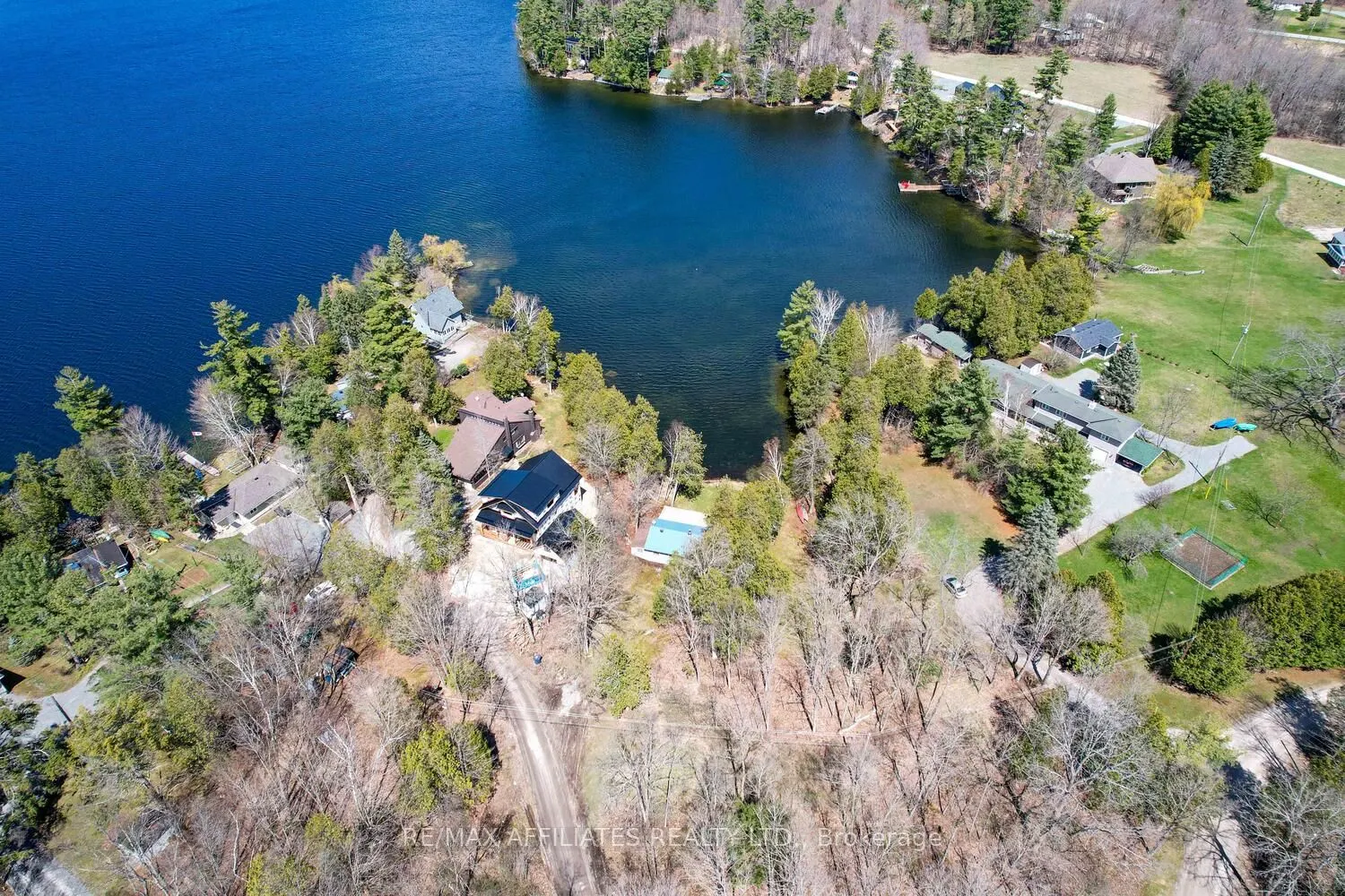 730 Dunc's Point Road