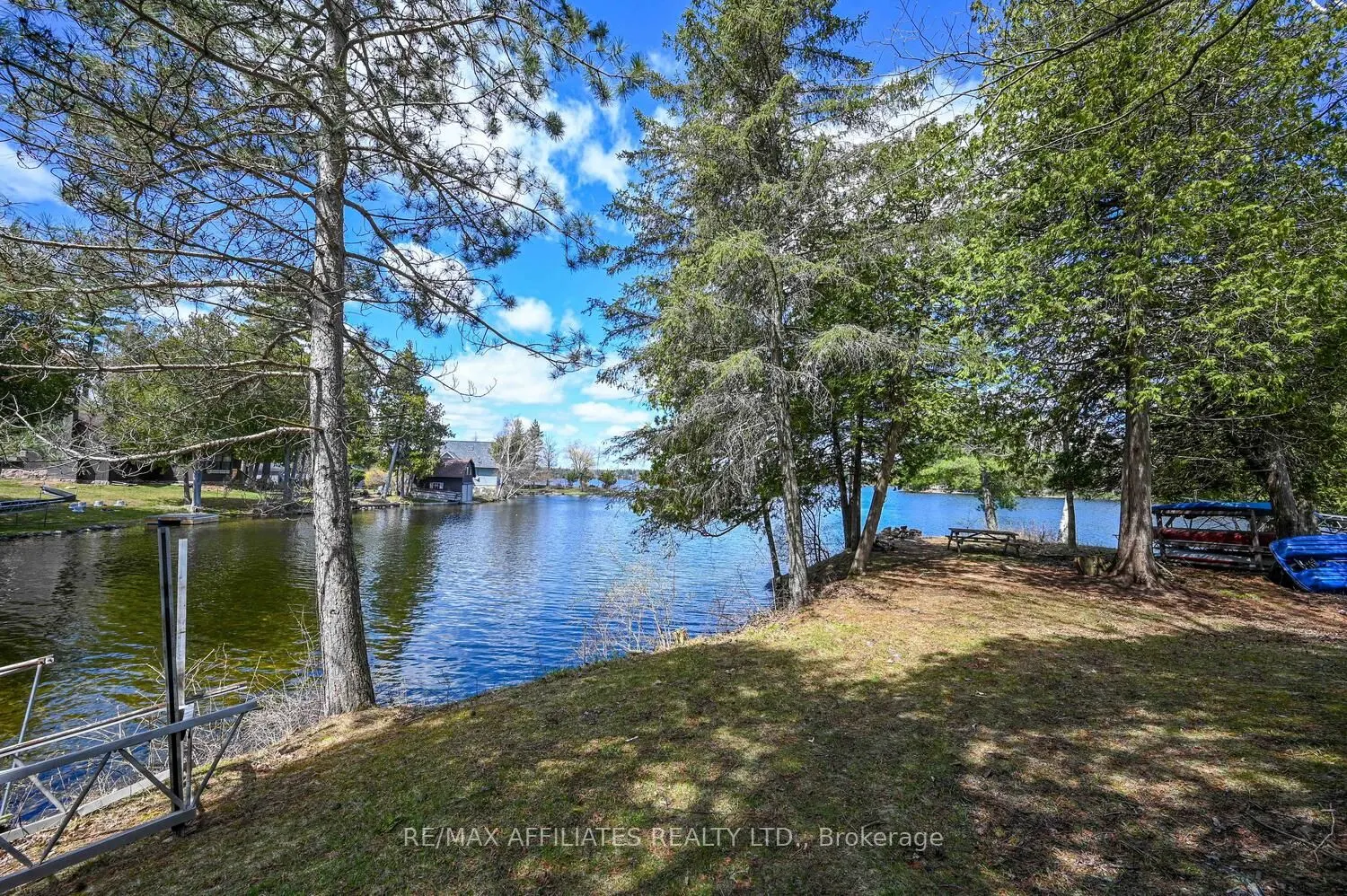 730 Dunc's Point Road