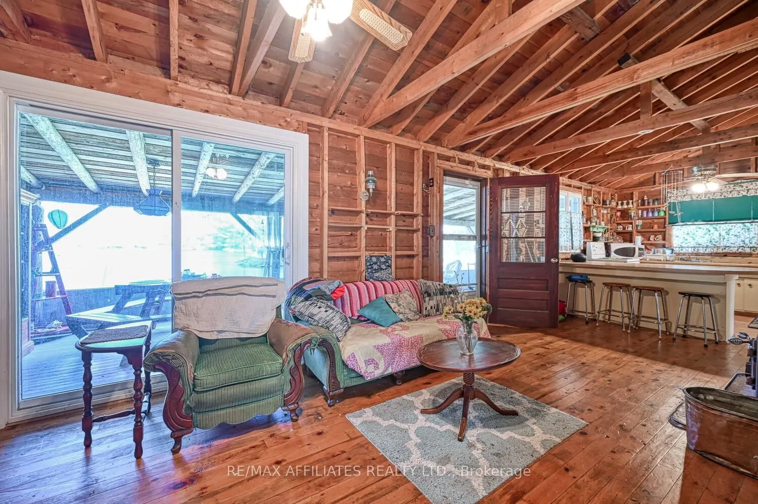 730 Dunc's Point Road