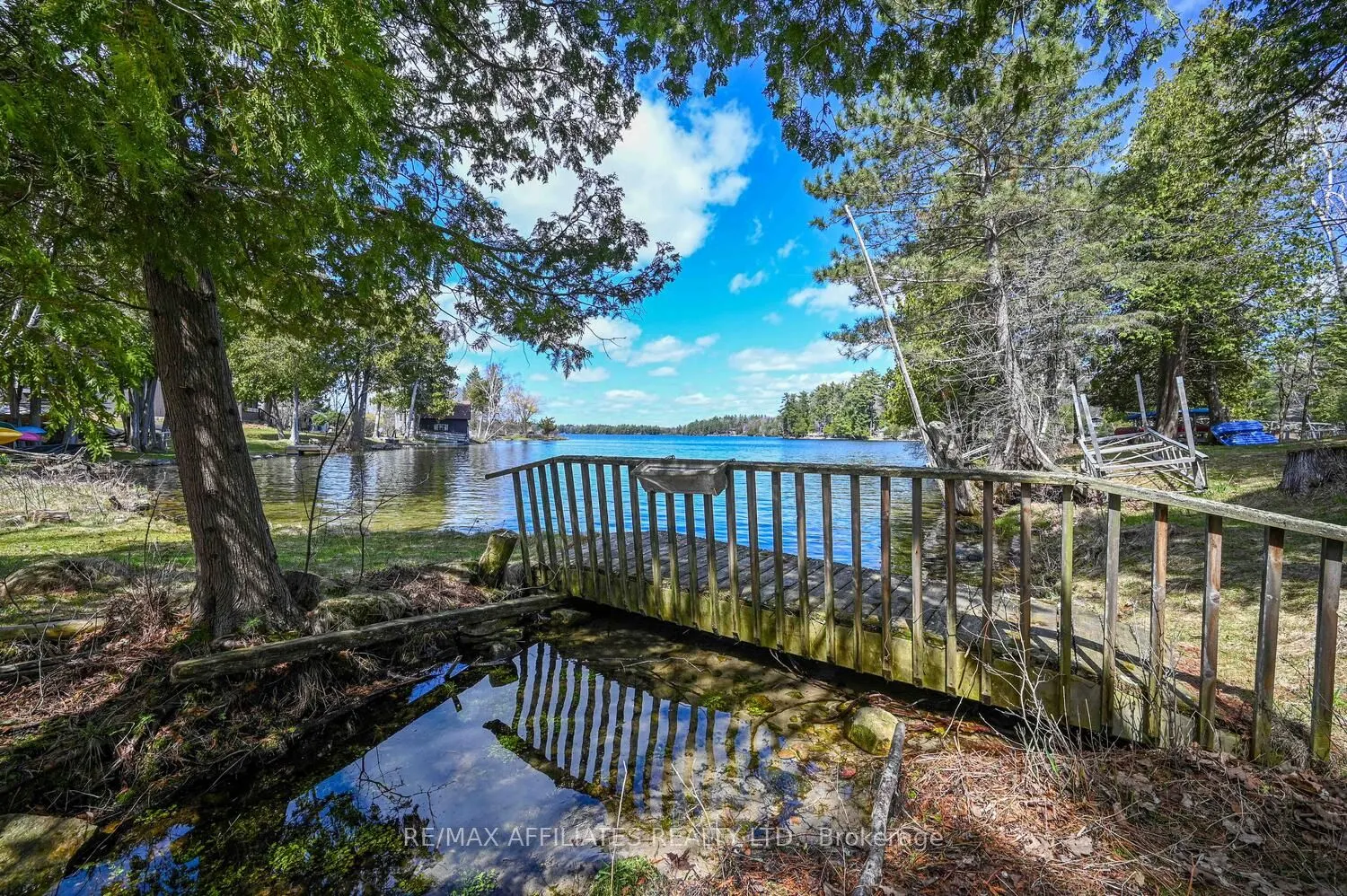 730 Dunc's Point Road