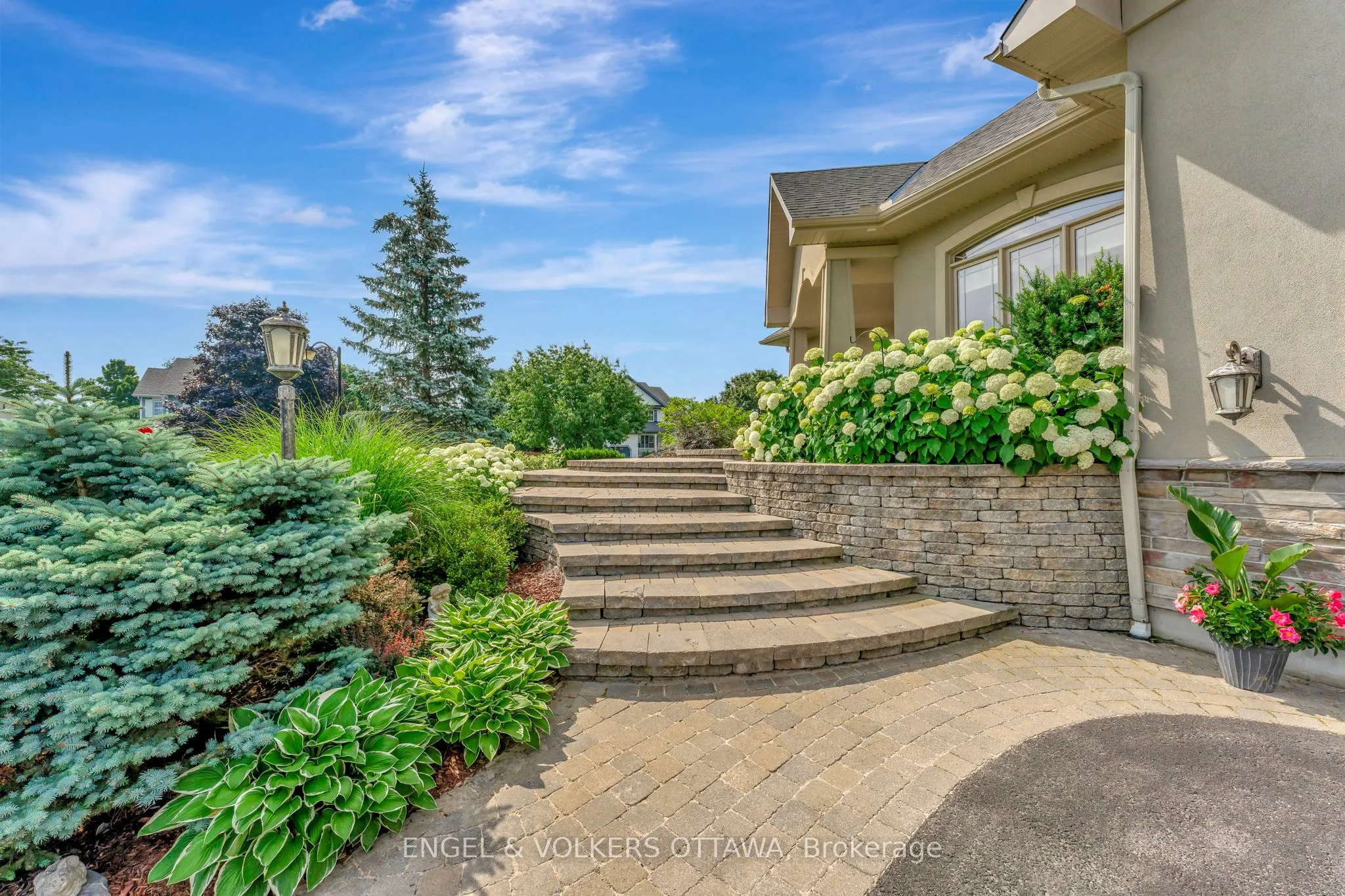 2 Beechgrove Gardens