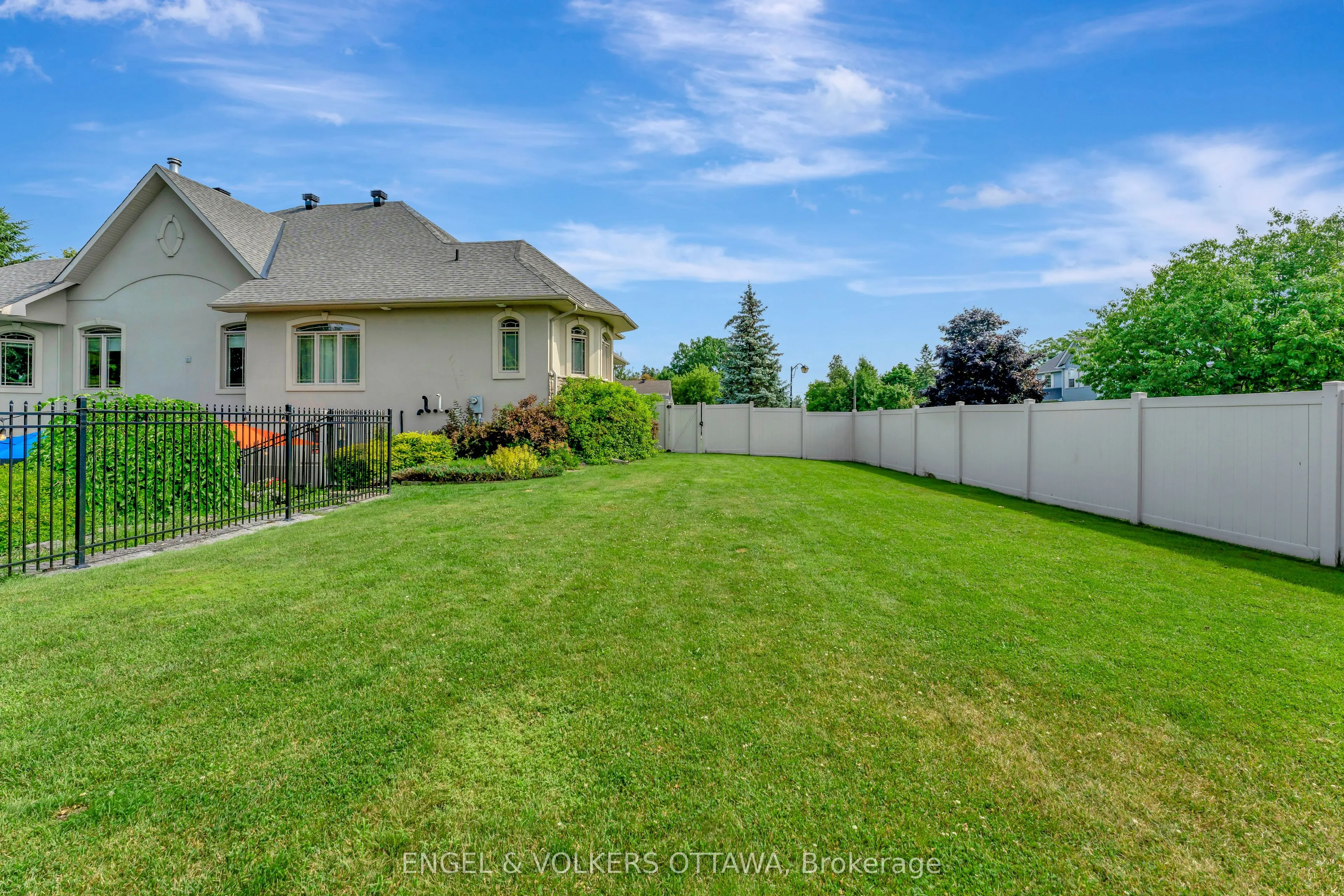 2 Beechgrove Gardens