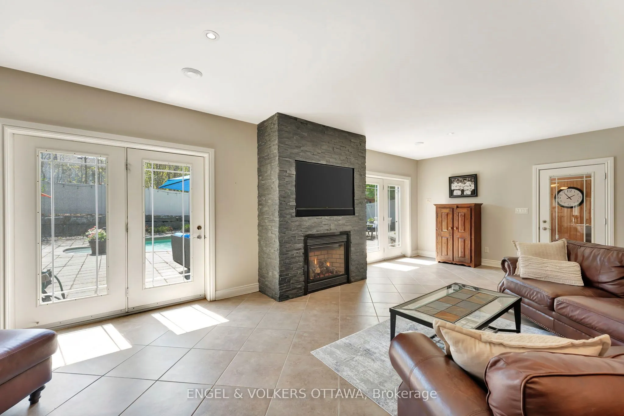 2 Beechgrove Gardens