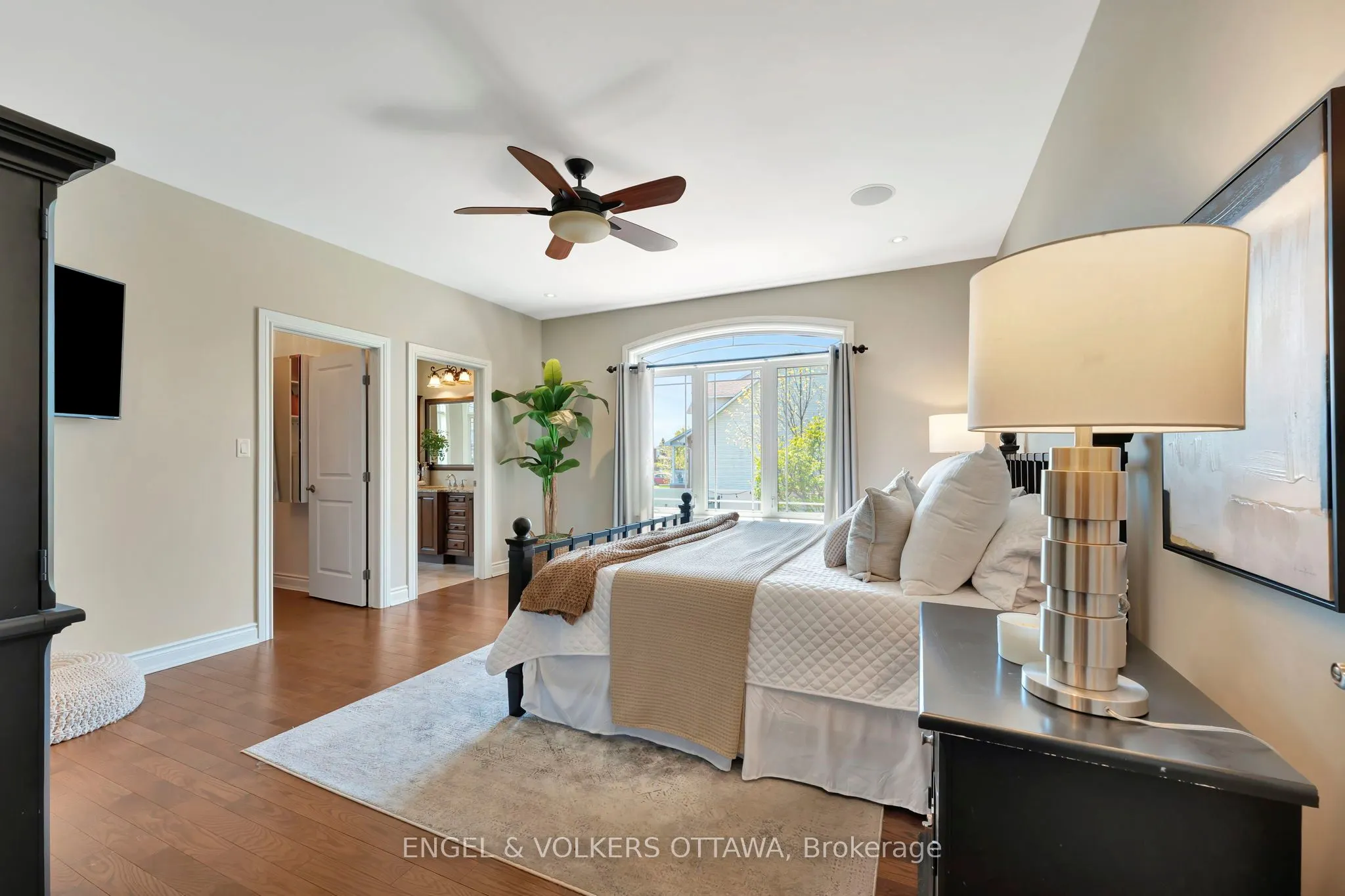 2 Beechgrove Gardens