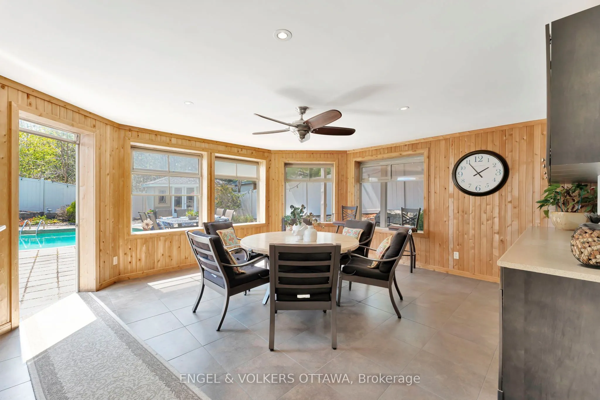 2 Beechgrove Gardens