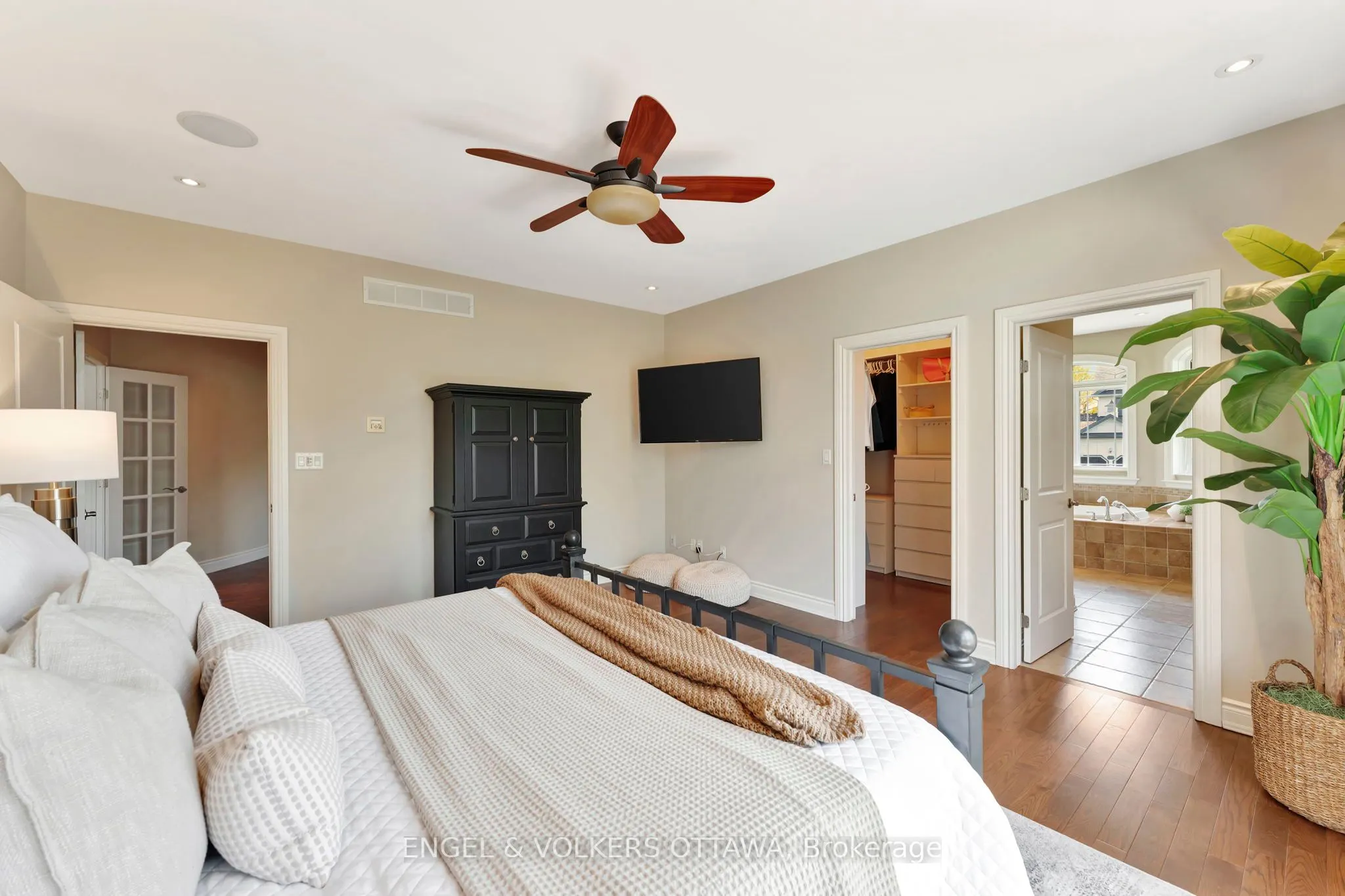 2 Beechgrove Gardens
