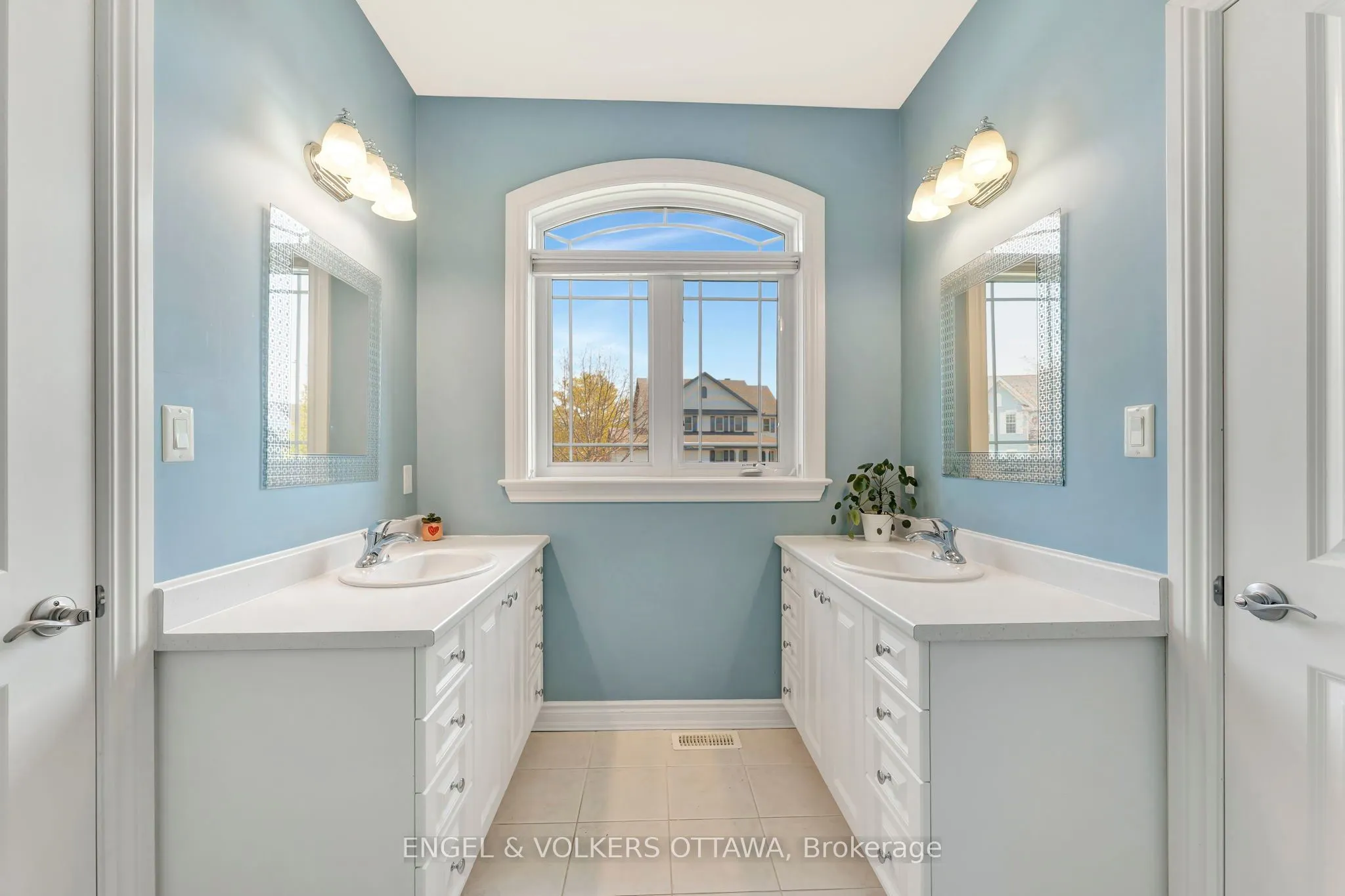 2 Beechgrove Gardens