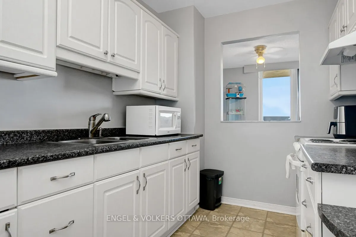 2000 Jasmine Crescent, #1506
