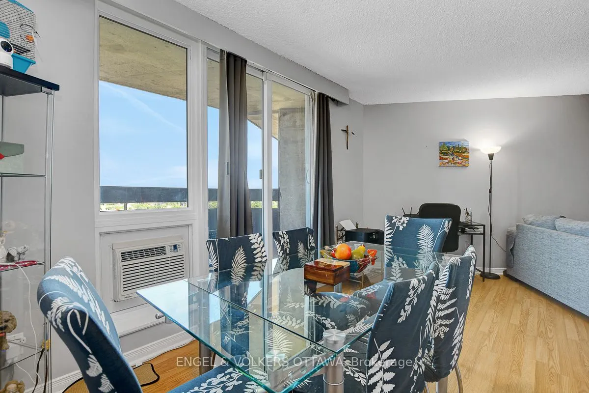 2000 Jasmine Crescent, #1506